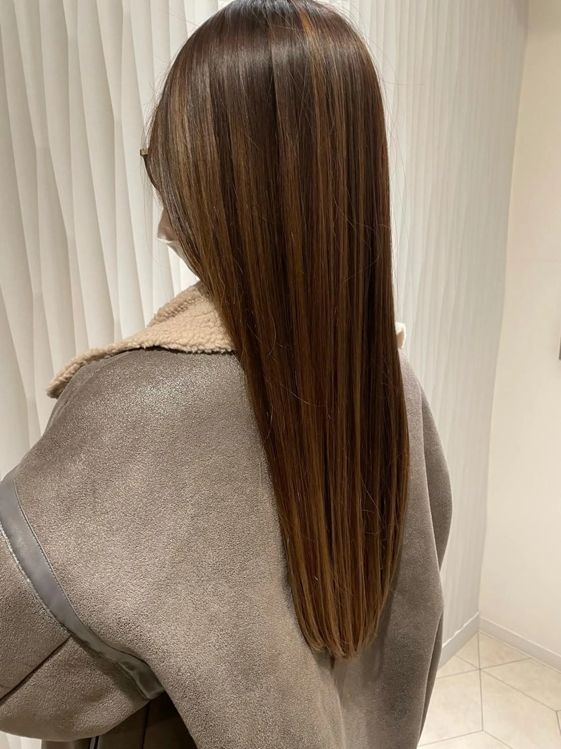 ロング カット ヘアカラー トリートメント ヘッドスパ 小林 伯熙のヘアスタイル