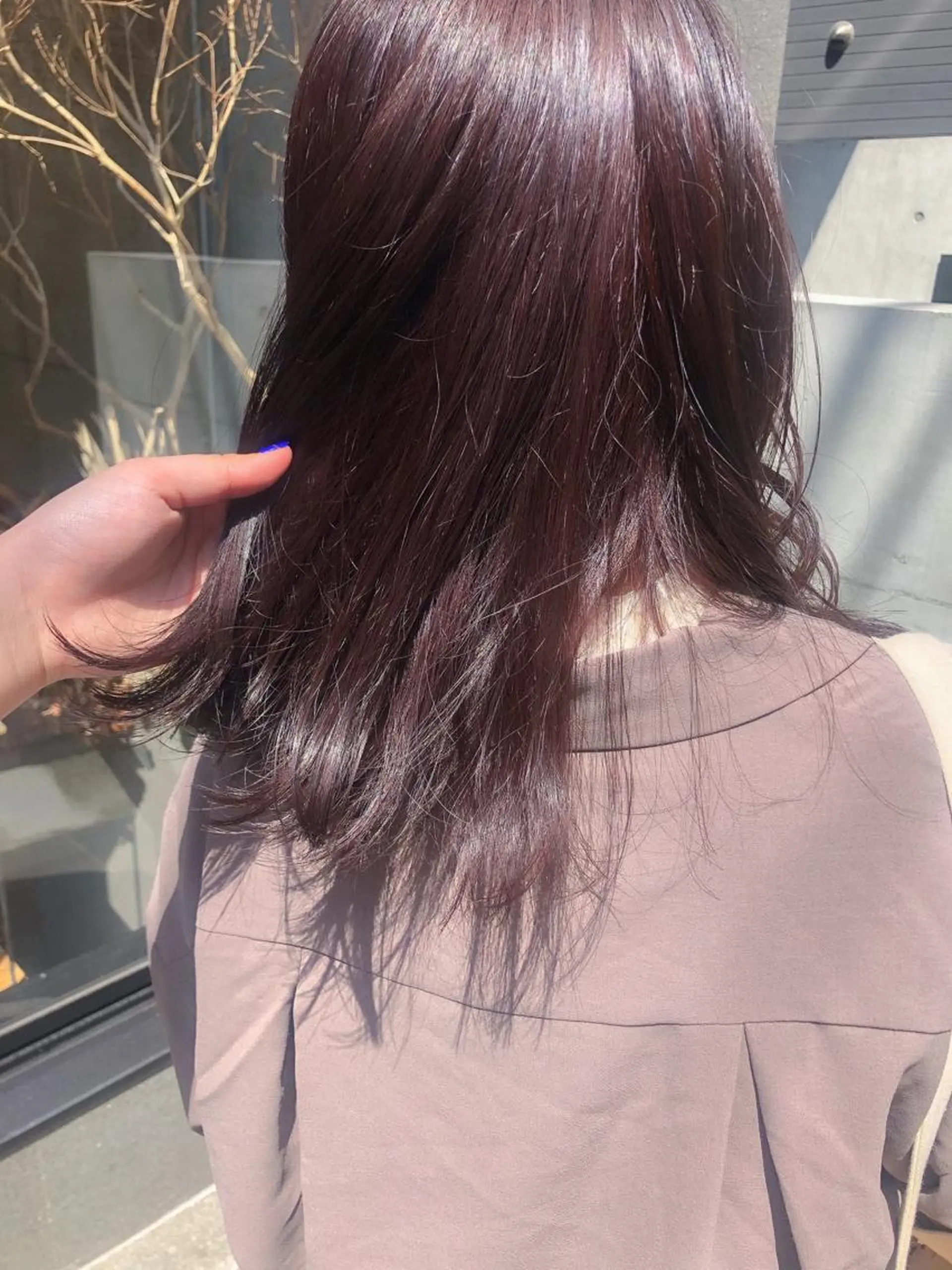 ミディアム カラー ヘアアレンジ ブリーチ ブリーチなしカラー ピンクカラー rii-🩰 トレンド韓国ヘアのヘアスタイル