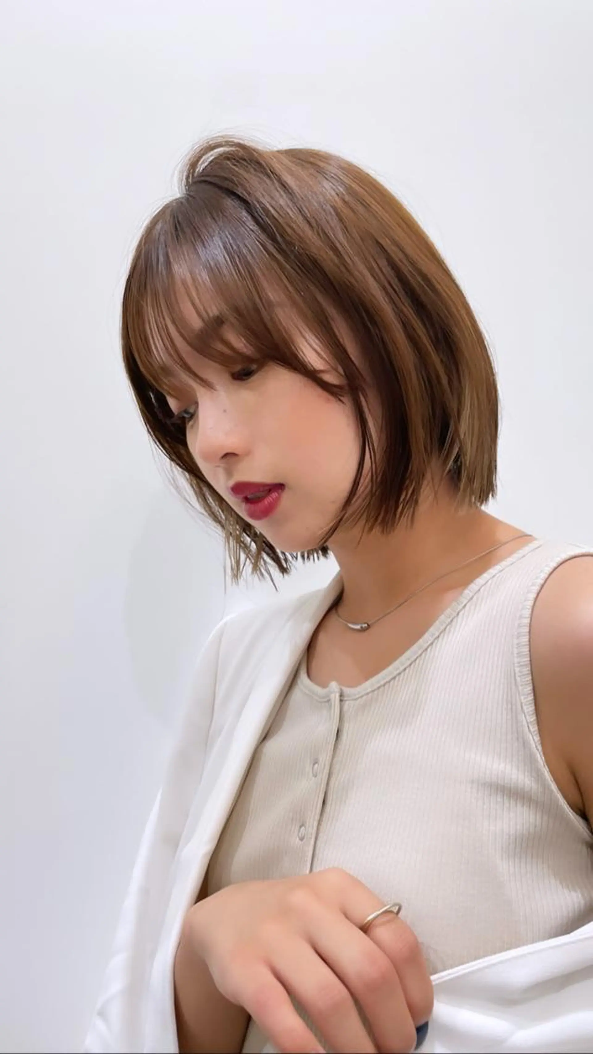 セミロング カラー パーマ ヘアアレンジ 切りっぱなしボブ ショートボブ ベージュカラー ハイトーンカラー ボブ カット 🌿レイヤー/髪質 改善/🌿JINのヘアスタイル