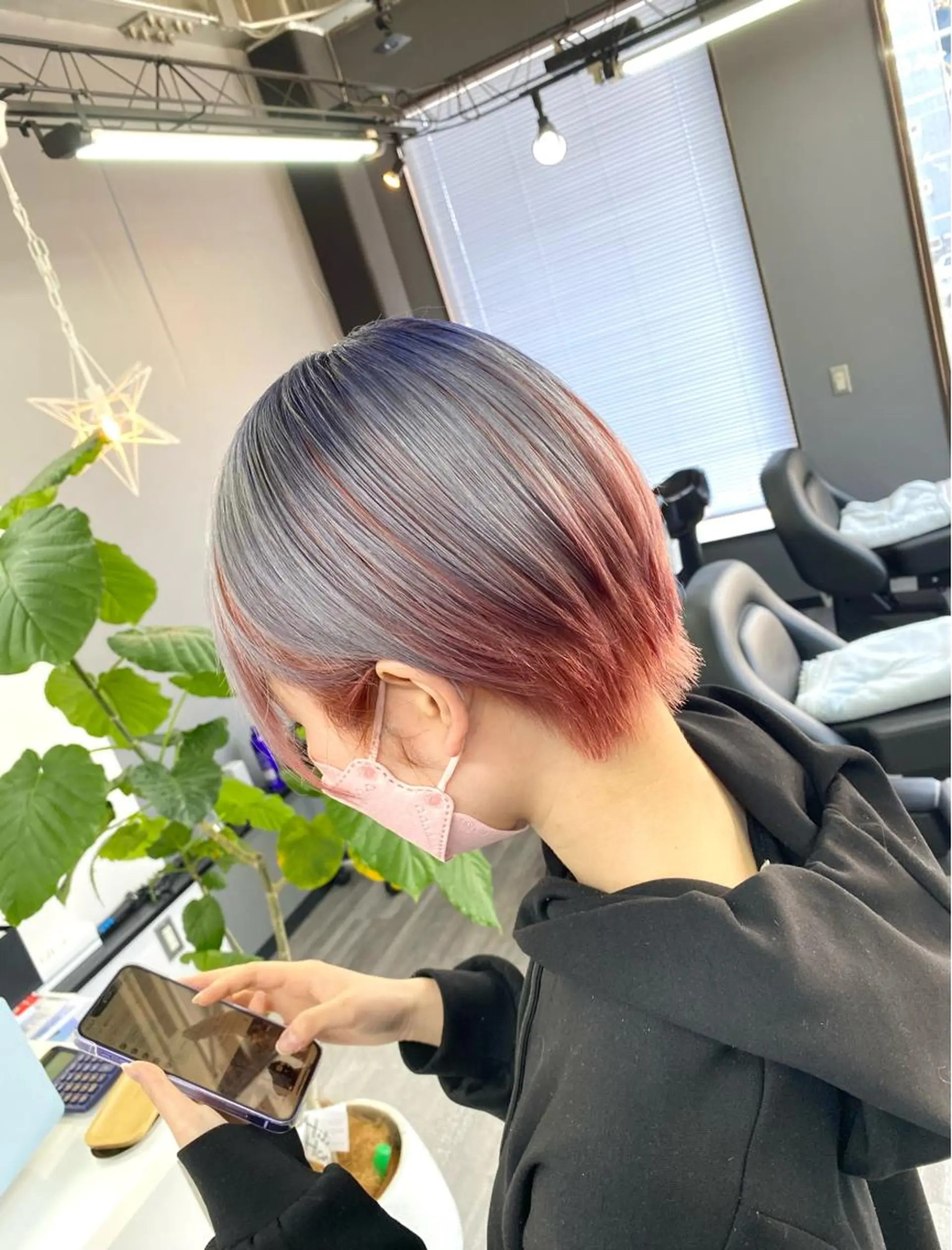 ショート カラー 名畑 裕貴のヘアスタイル