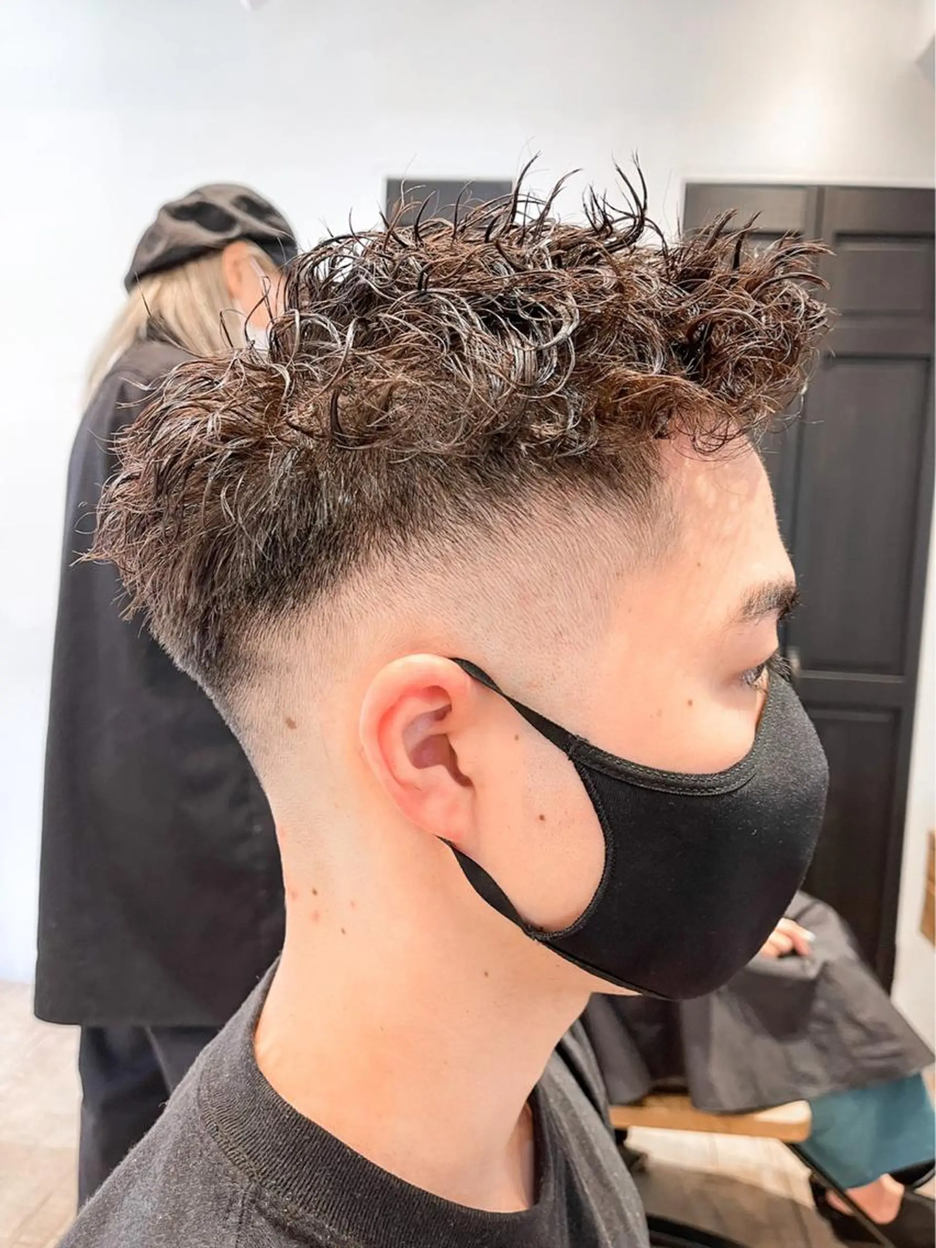 ショート パーマ メンズ フェードカット カット パーマ FM【エフエム】HAVANA所属・💈圧倒的メンズ特化 明大前美容師💈のヘアスタイル