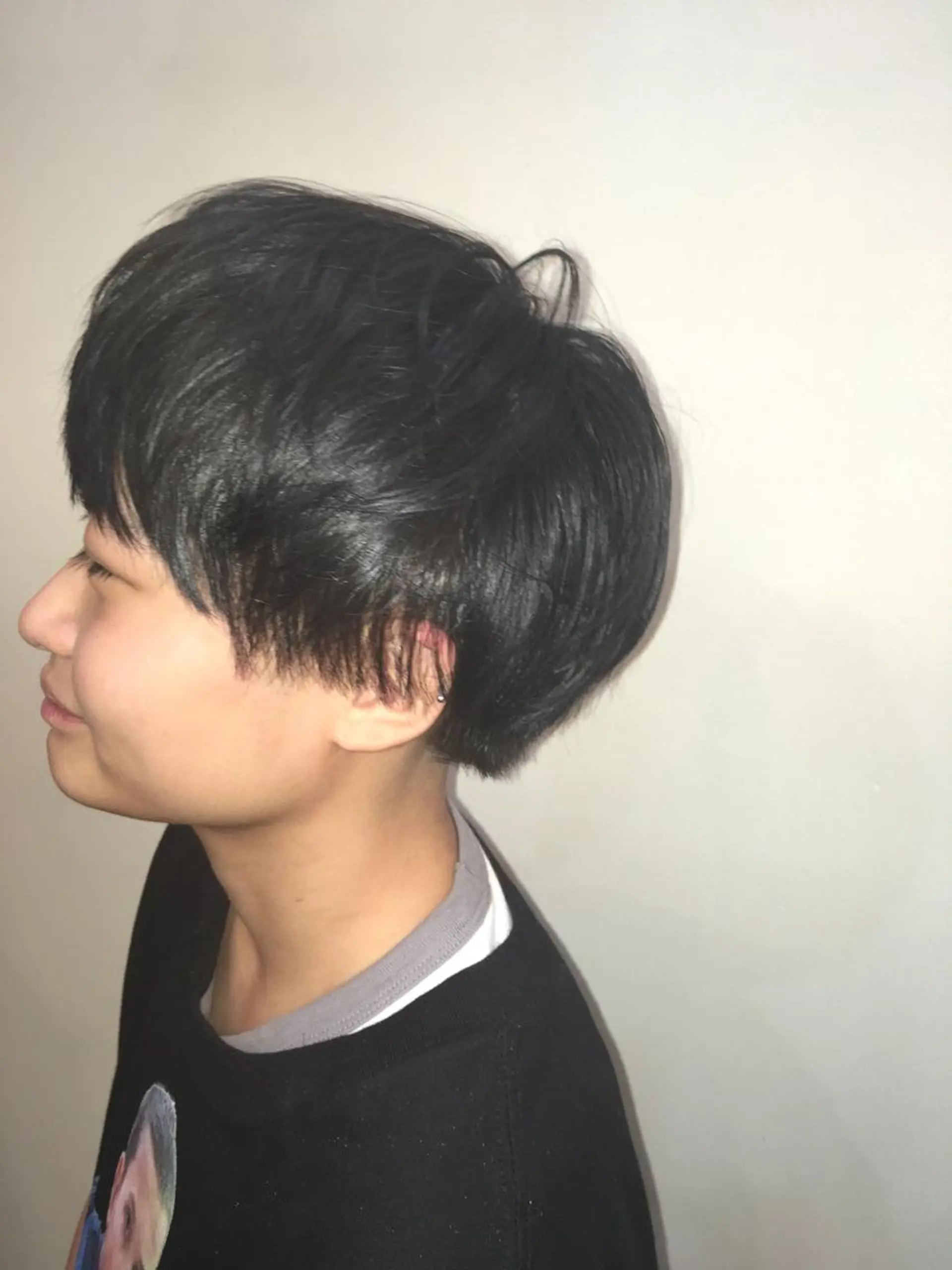 ショート カラー ブリーチ Lagom なかだのヘアスタイル