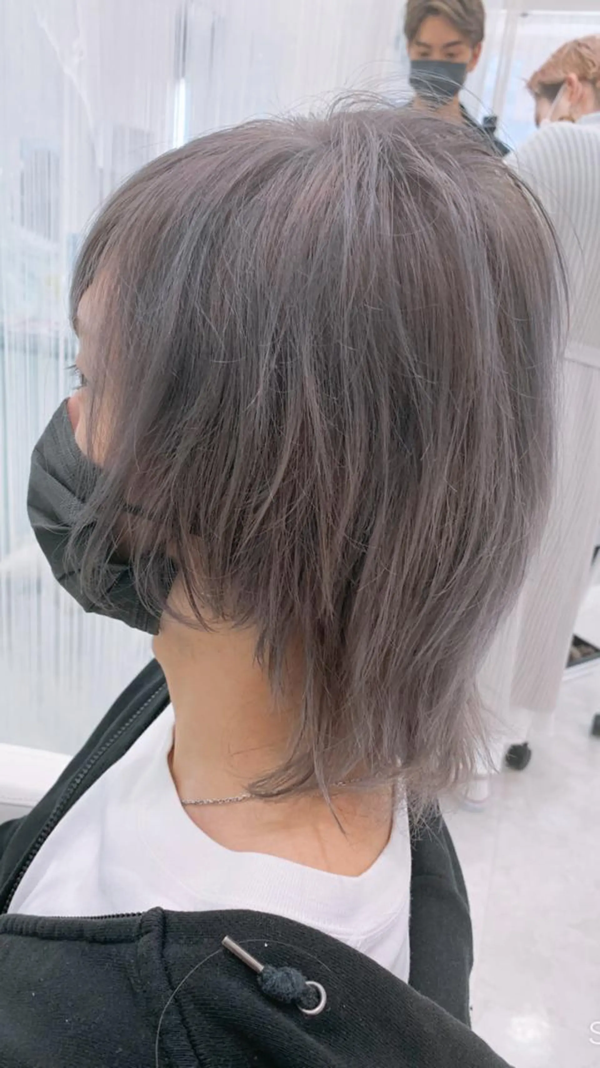ショート カラー ブリーチ hair  Freak所属・山森 大地のヘアスタイル