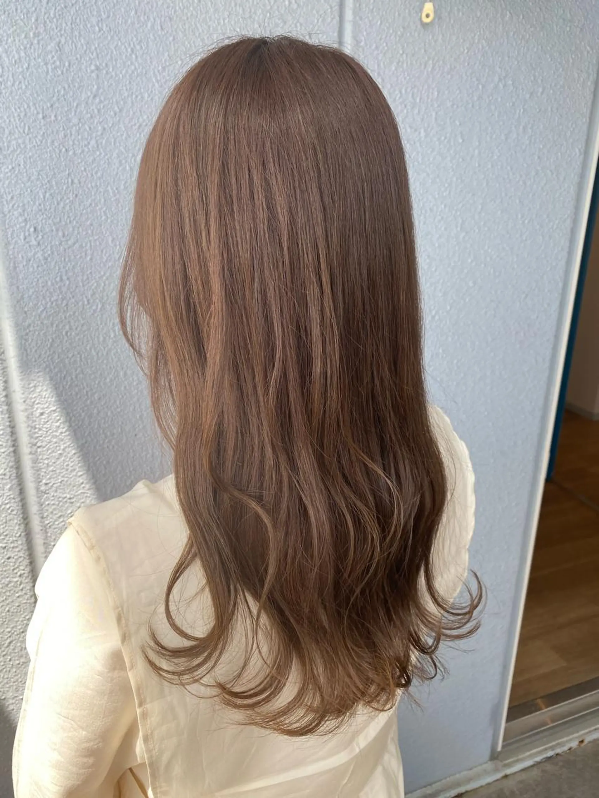 ロング カラー ブラウンカラー カット ヘアカラー トリートメント 伊藤 かなのヘアスタイル