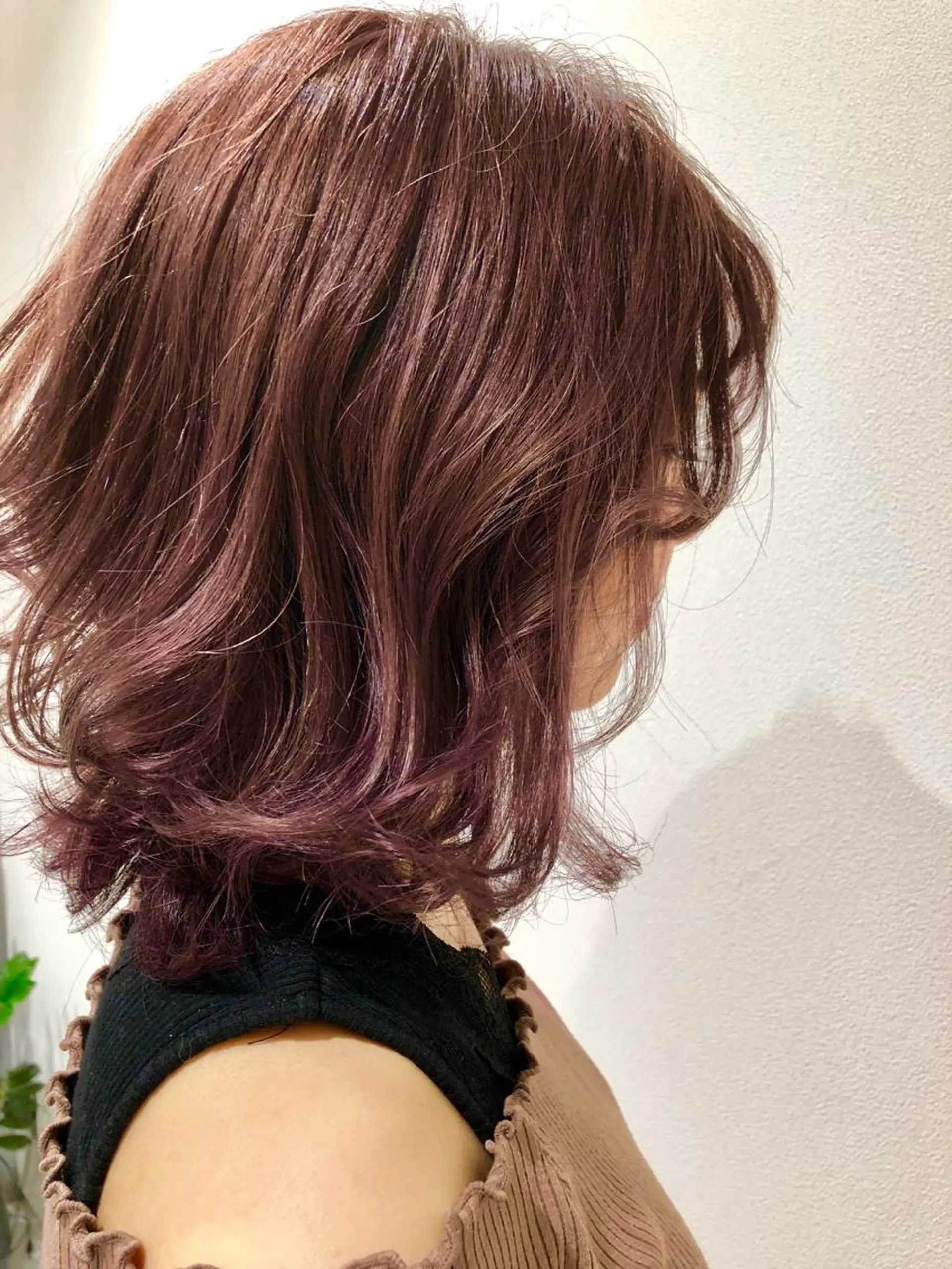 ミディアム カラー カシス ピンクカラー RUBEUS【ルベウス】所属・✨艶々カラー🎨 杉本賢人のヘアスタイル