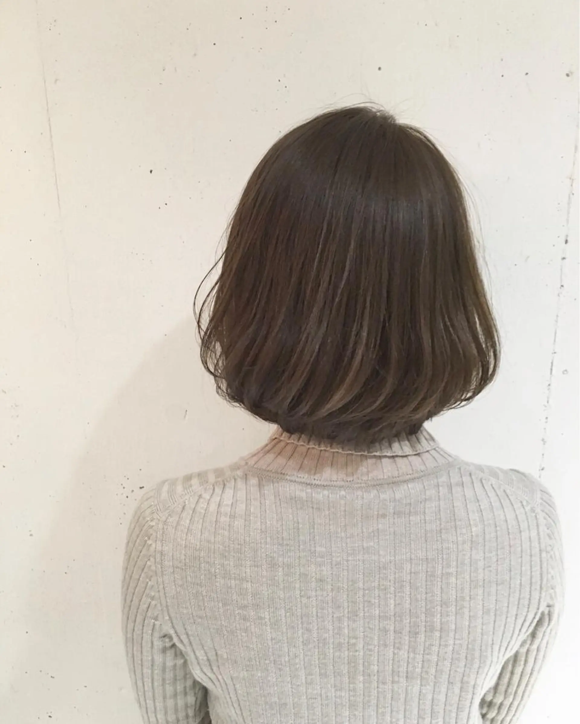 ショート アッシュ ミルクティーベージュ 山本勝志のヘアスタイル