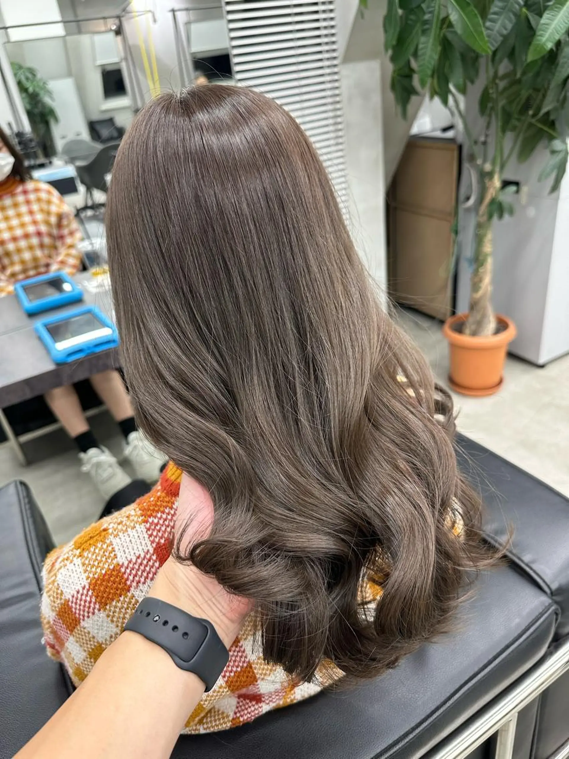 ロング カラー ヘアカラー トリートメント ✨大人韓国風レイヤー ✨吉原 潤✨のヘアスタイル