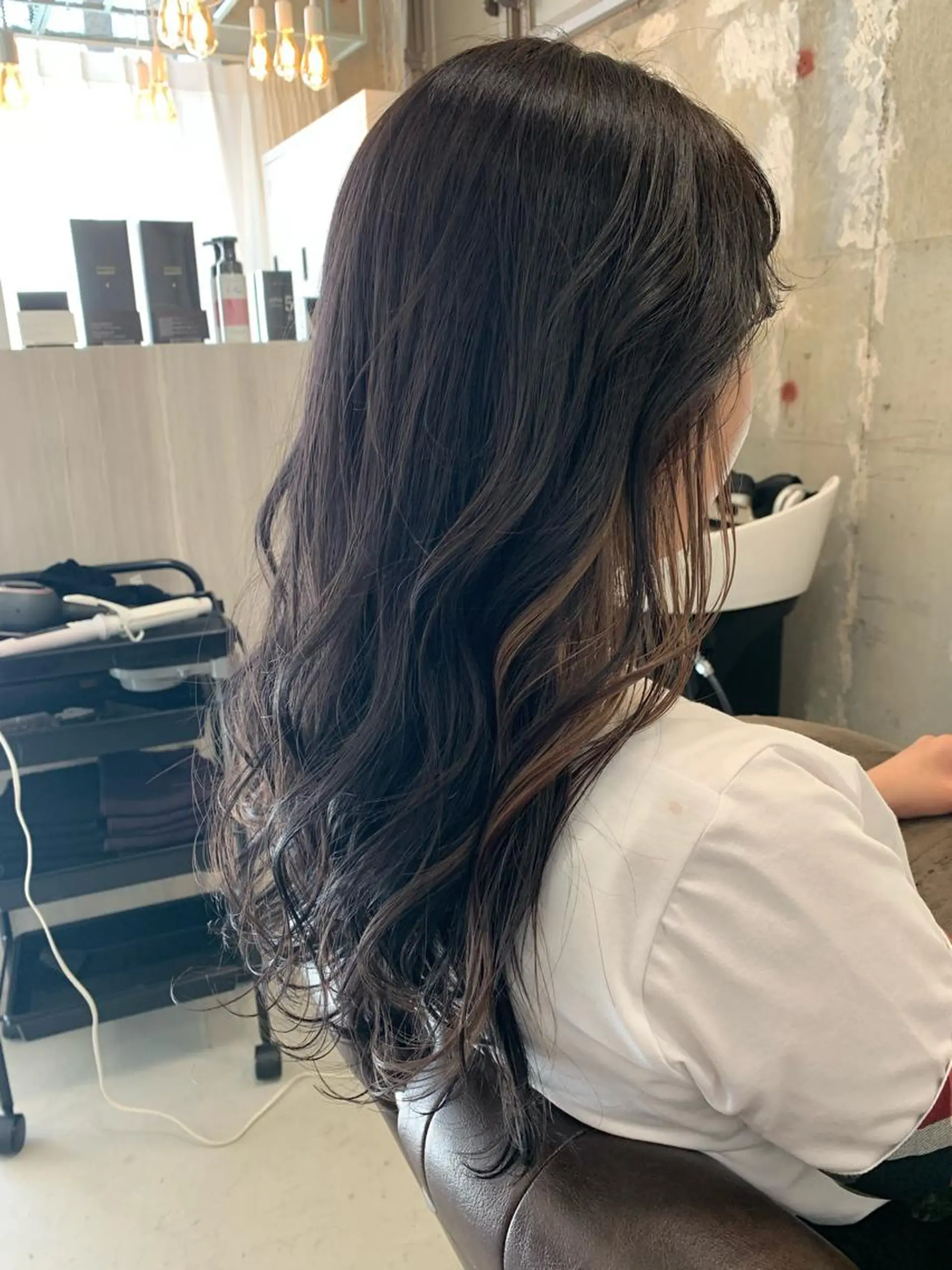 ロング カラー カット ヘアカラー トリートメント 新海 芳樹のヘアスタイル