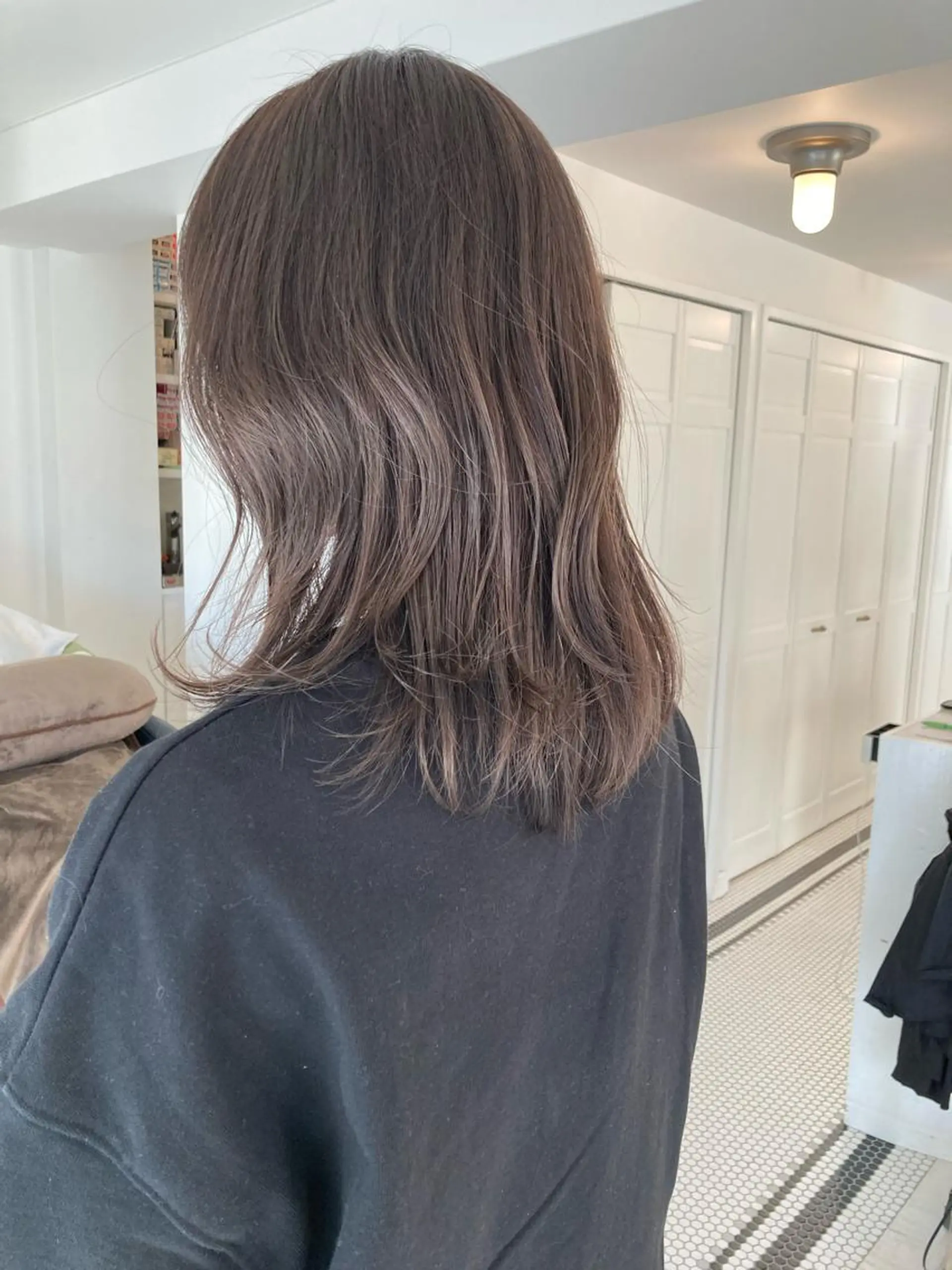 ミディアム カラー グレージュ ヘアカラー トリートメント お洒落ベージュ🤎 代官山shibukiのヘアスタイル