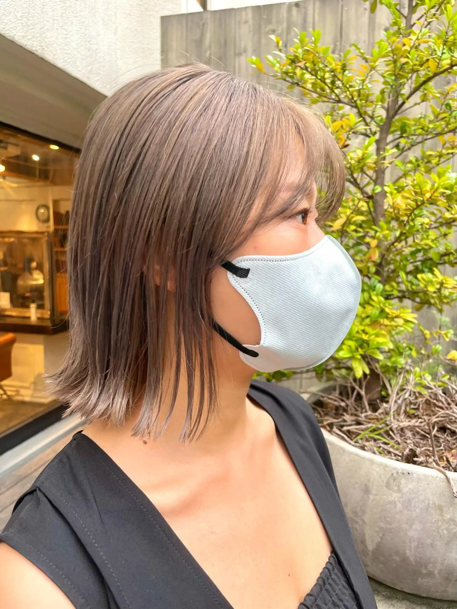 ショート カラー 切りっぱなしボブ グレージュ シアーグレージュ ボブ カット ヘアカラー トリートメント ボブ/レイヤー 山川廉弥のヘアスタイル