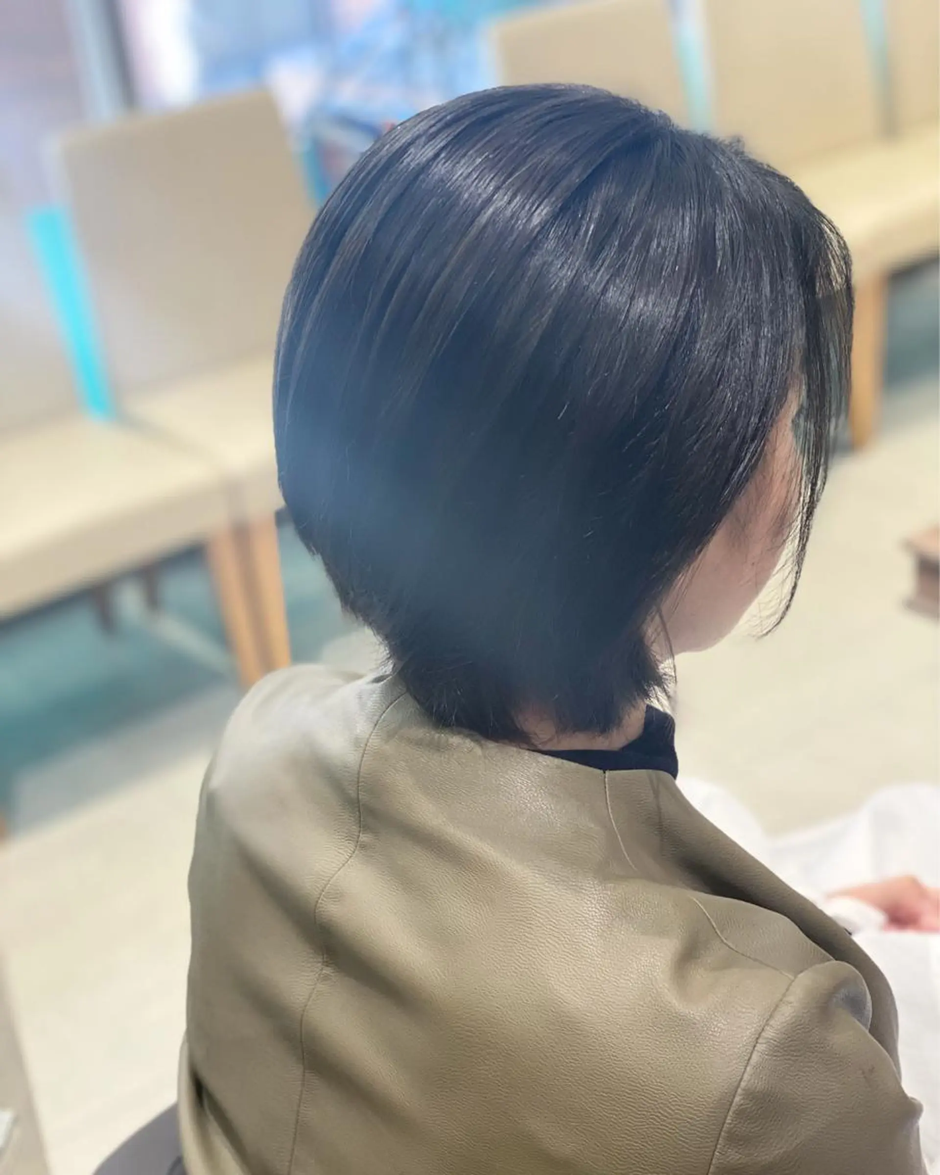 ミディアム カラー ブルーカラー ブルージュ 💎大人ハイライト 💎上杉一也💎のヘアスタイル