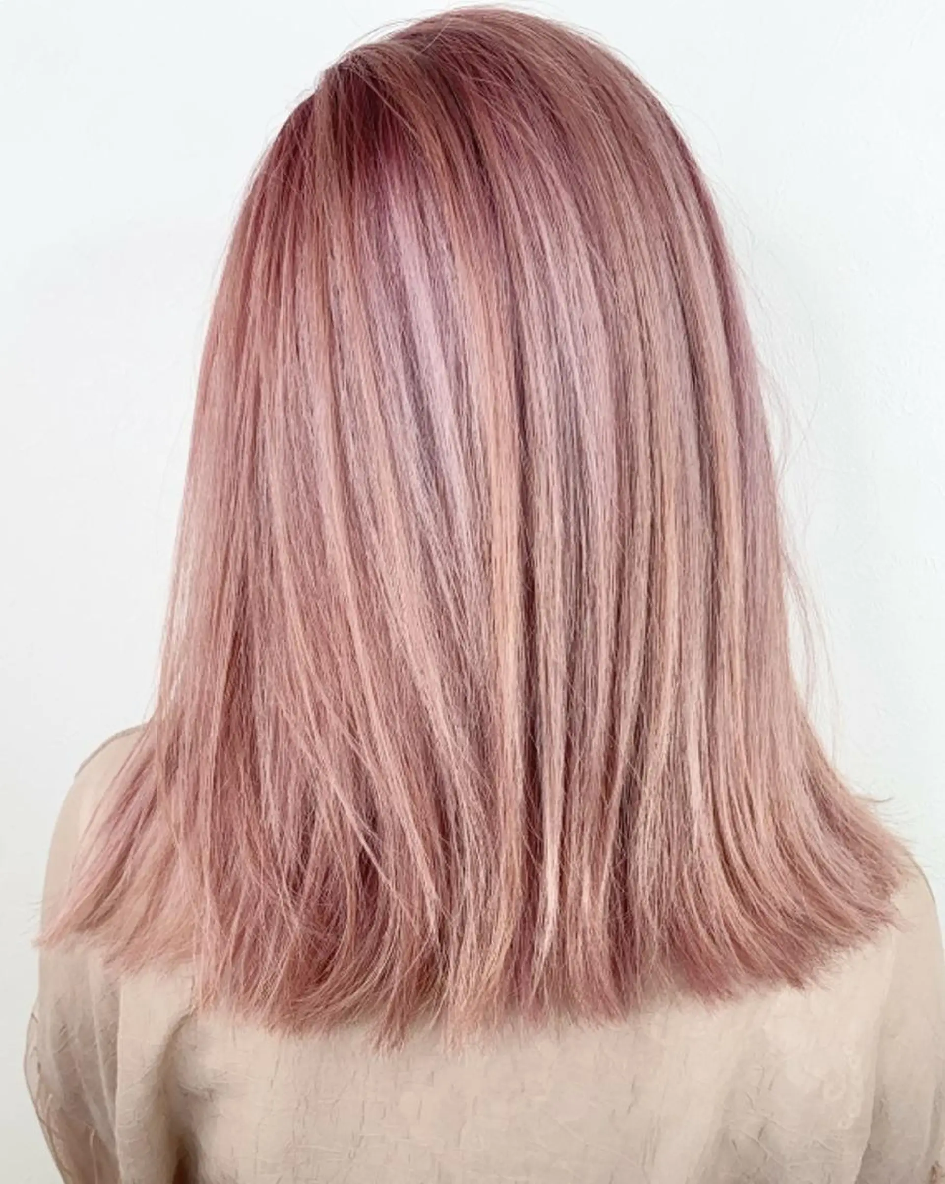 セミロング カラー セミロングパーマ アッシュ アッシュブラウン ベージュカラー 黒髪 カット ヘアカラー N° aria 三軒茶屋のヘアスタイル