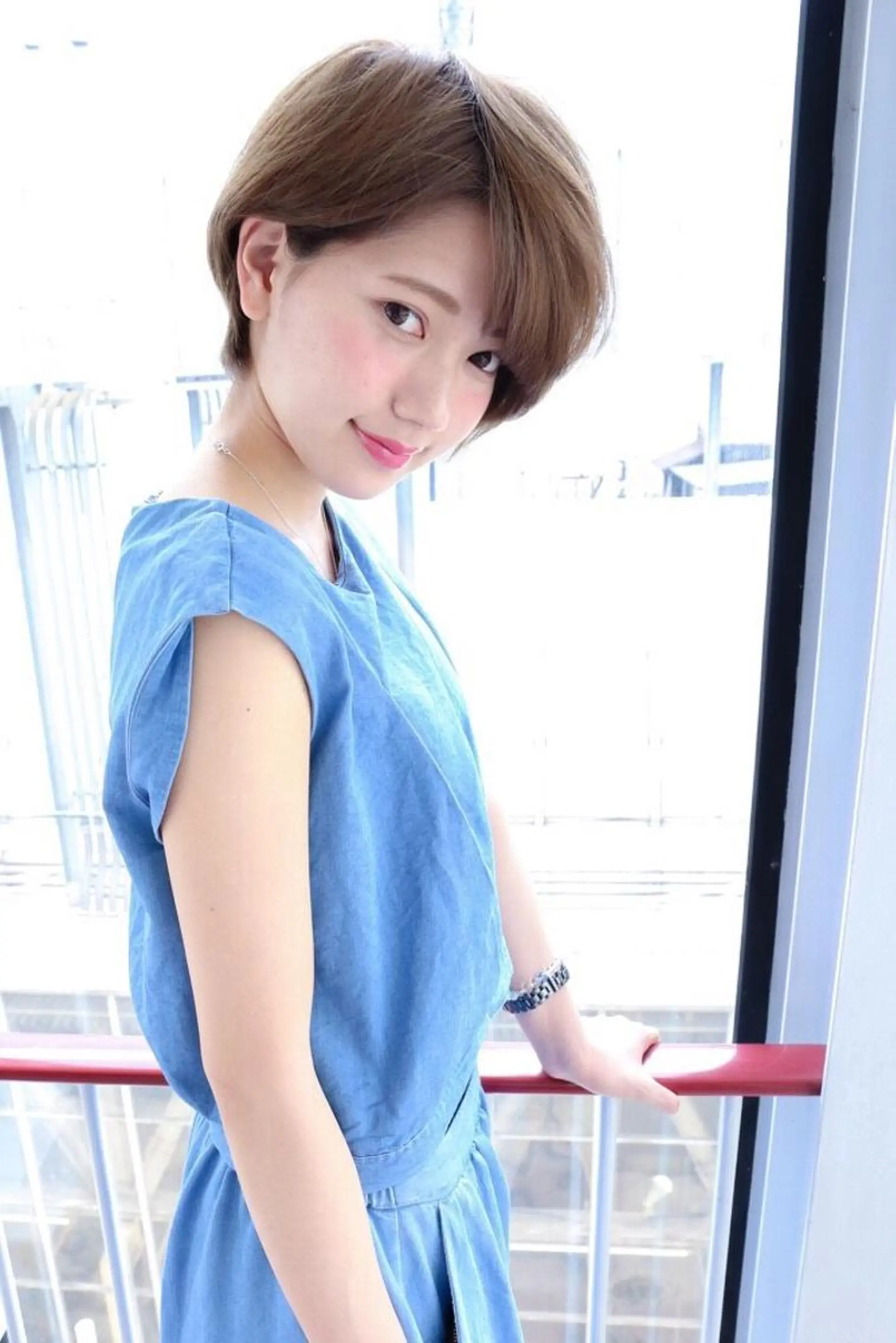 ショート カラー ショートボブ ベージュカラー ミルクティーベージュ ボブ くびれヘア ブリーチ/髪質改善 NYNY大久保のヘアスタイル