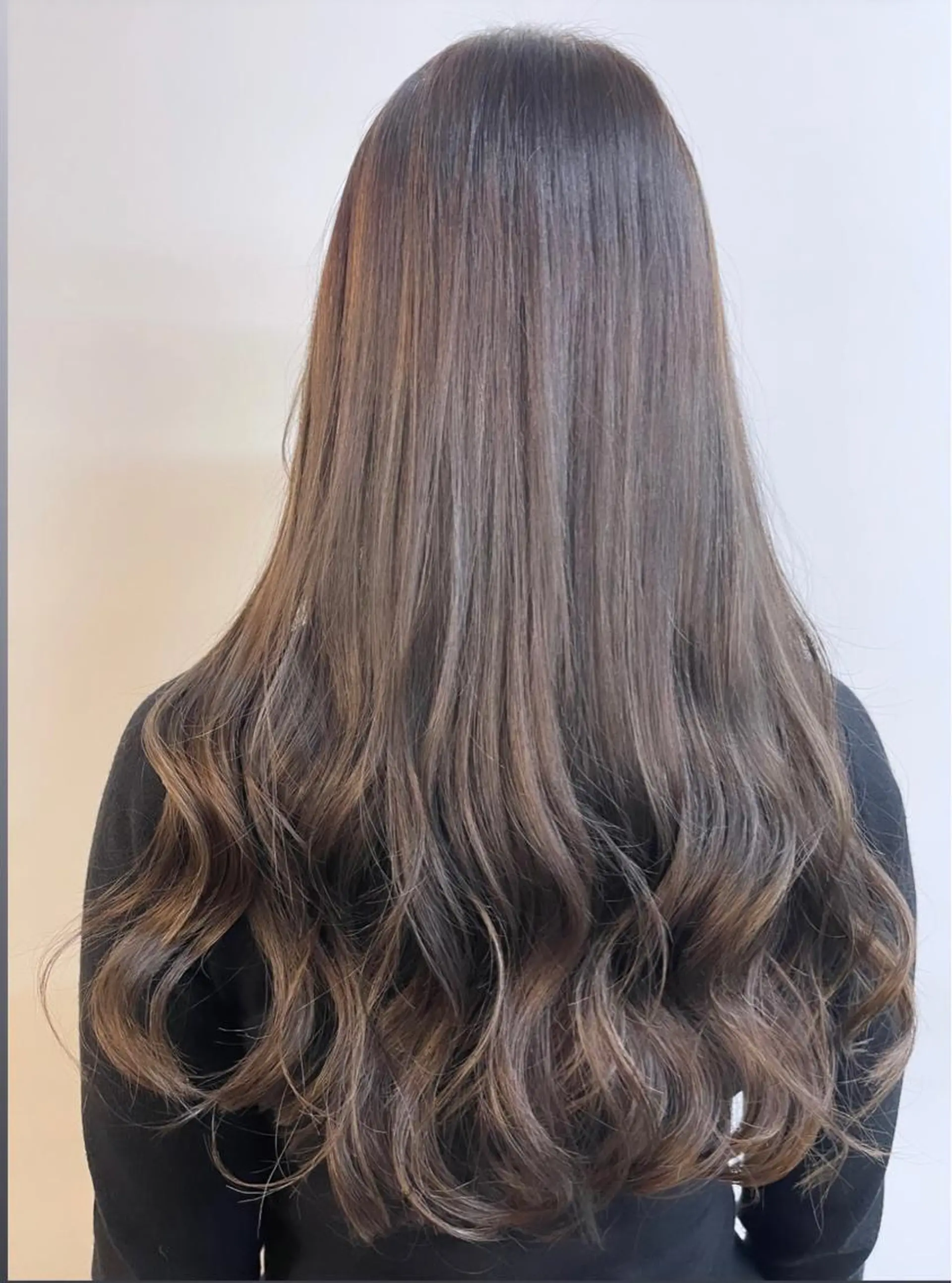 ロング カラー ヘアアレンジ FONS 🤍yurika🤍のヘアスタイル