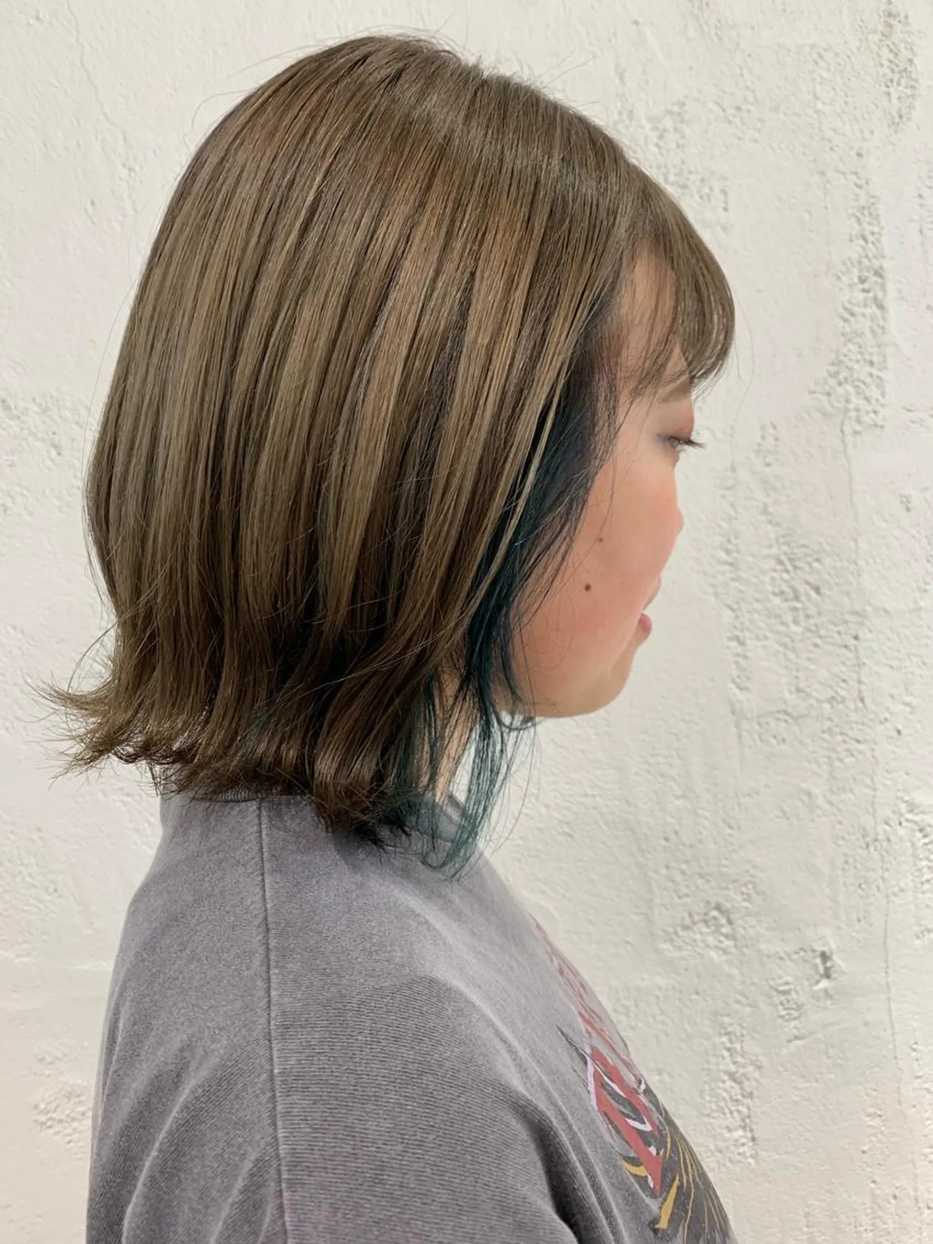 ミディアム カラー ヘアアレンジ インナーカラー 🫧透明感カラー/ ボブ/小笠原🪽のヘアスタイル