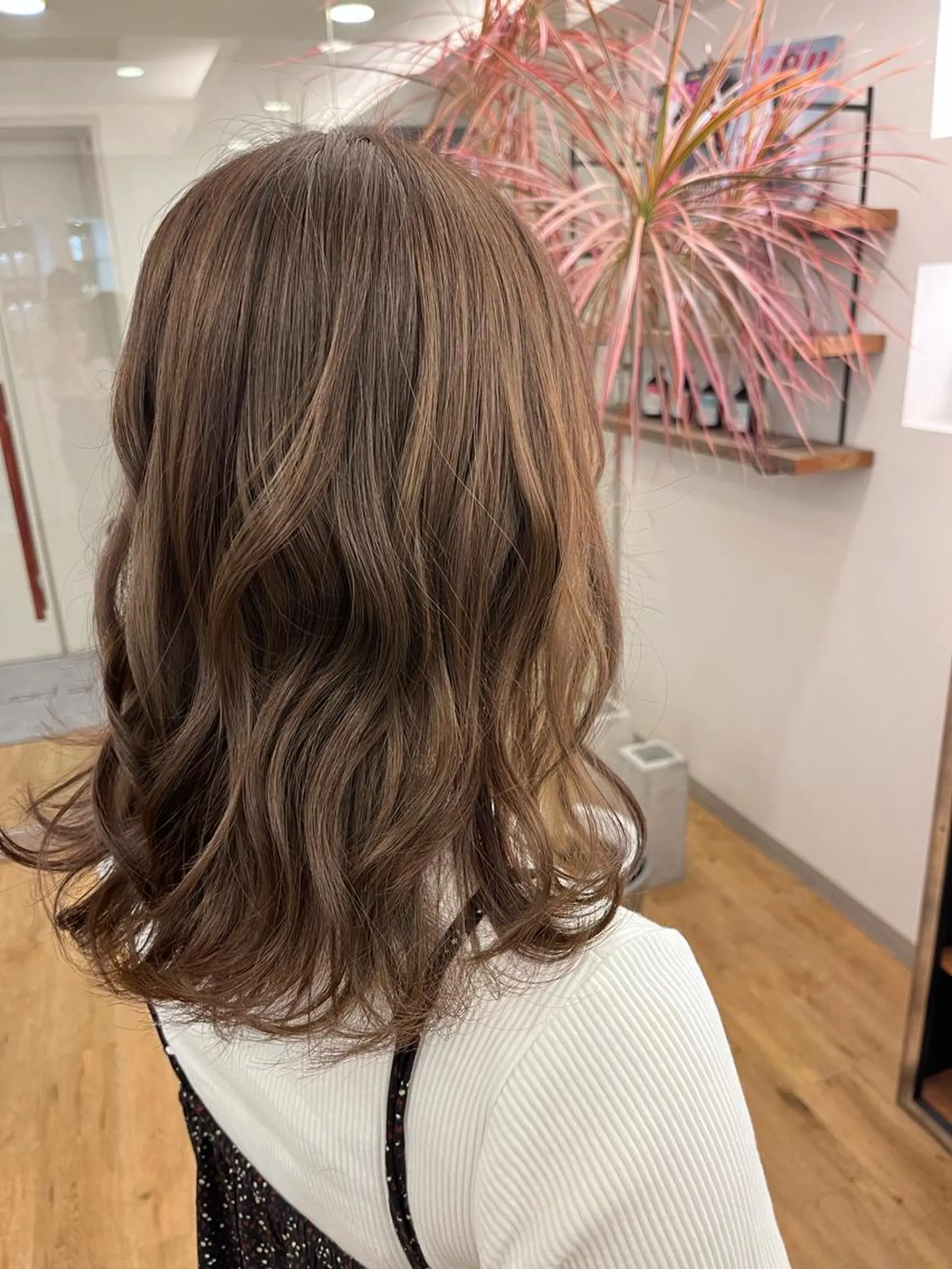 セミロング un le pont天満橋所属・un.le.pont ルカ  🎨のヘアスタイル