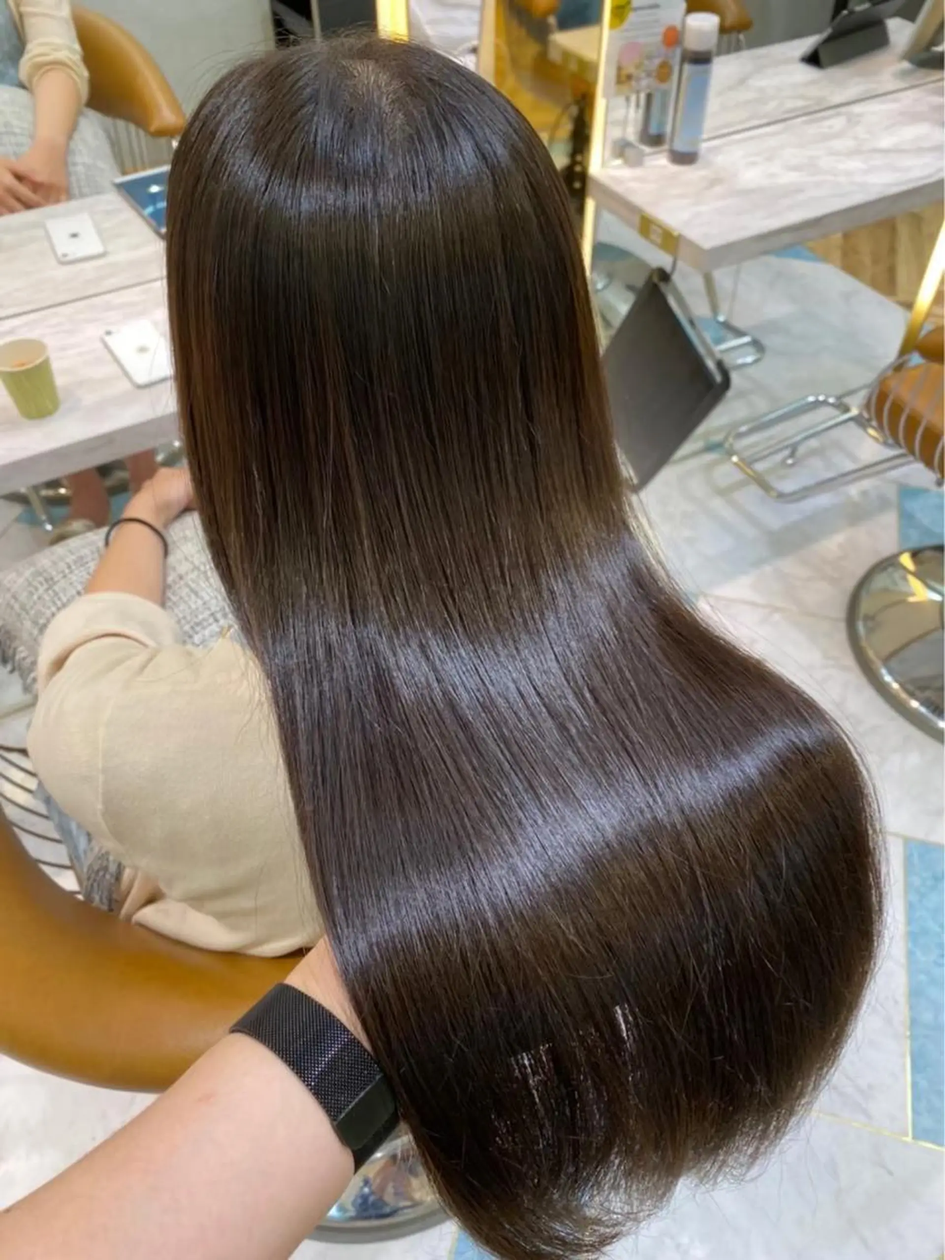 ロング カラー レイヤー🤍 ベージュ🤍　聖奈のヘアスタイル