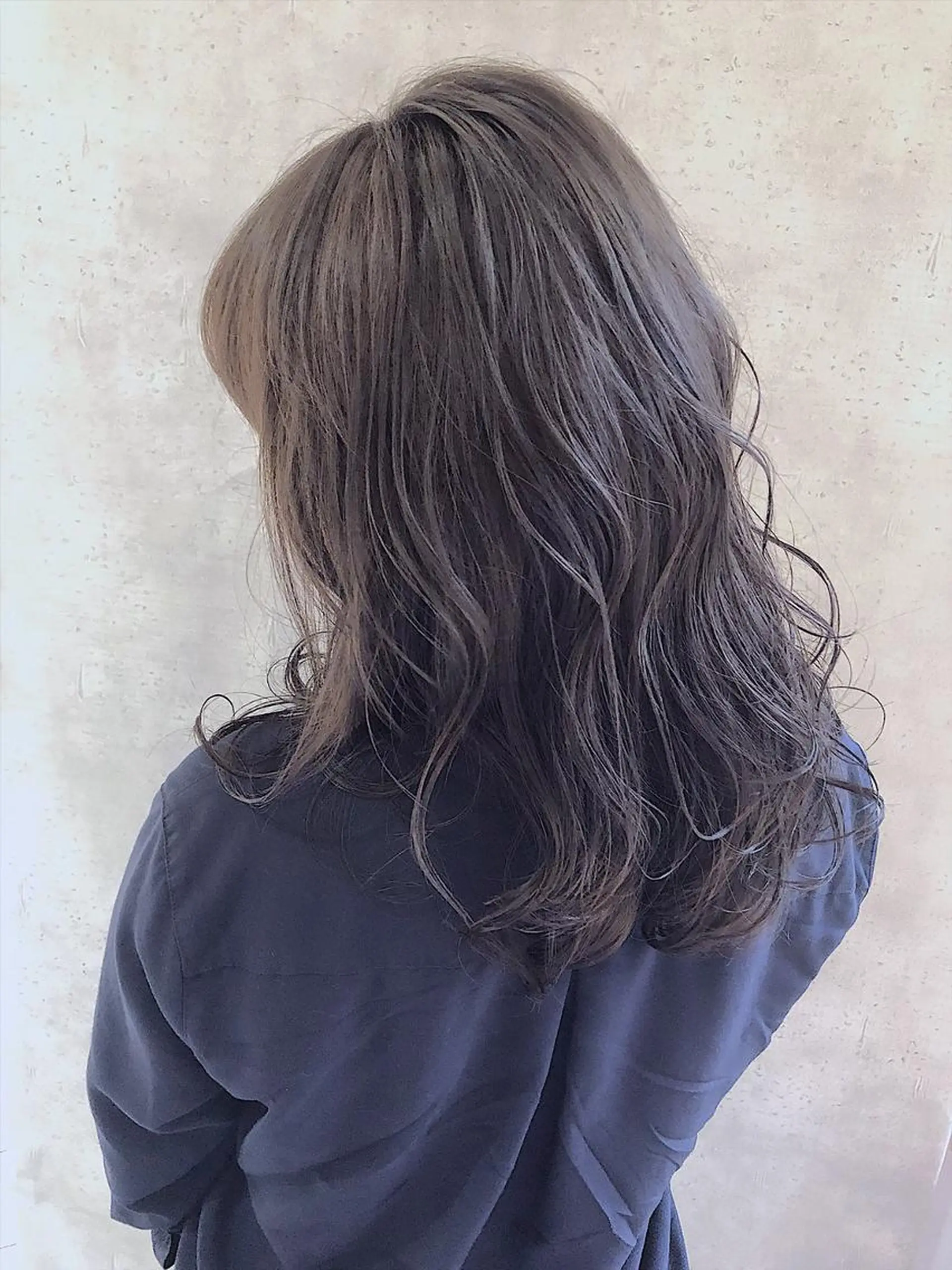 セミロング カラー アディクシーカラー ブリーチ ケアブリーチ ダブルカラー ハイライトカラー MOU namba ムウナンバのヘアスタイル