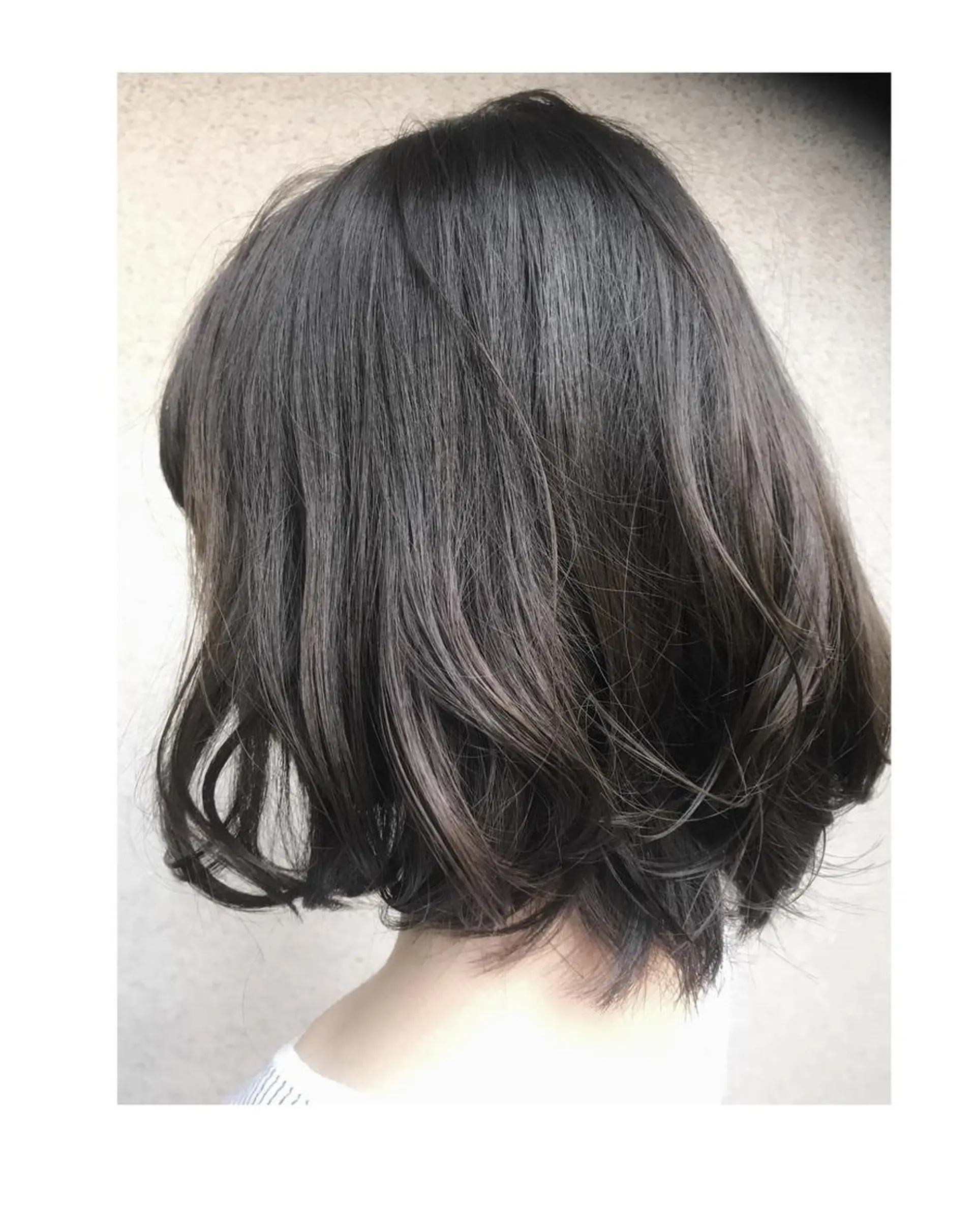 ショート カラー ダークグレー ダークグレージュ グレージュ vato マンツーマンサロンのヘアスタイル