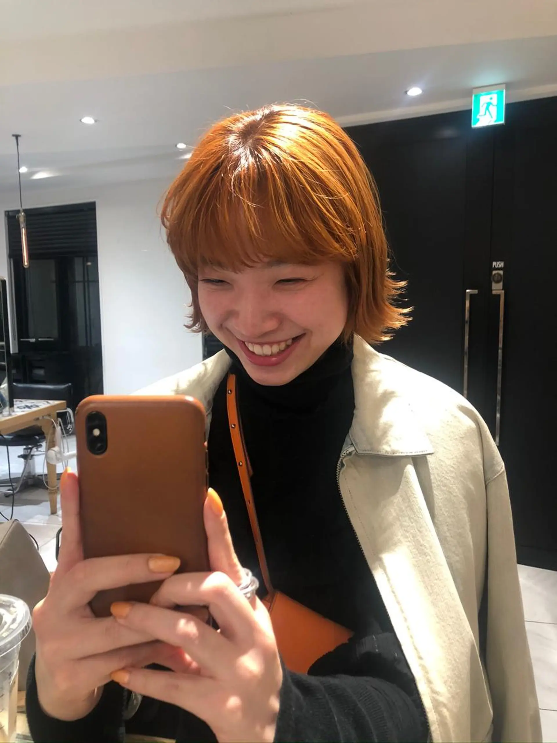 ショート カラー オレンジ ボブ 外ハネヘア ミヤギ リュウキのヘアスタイル