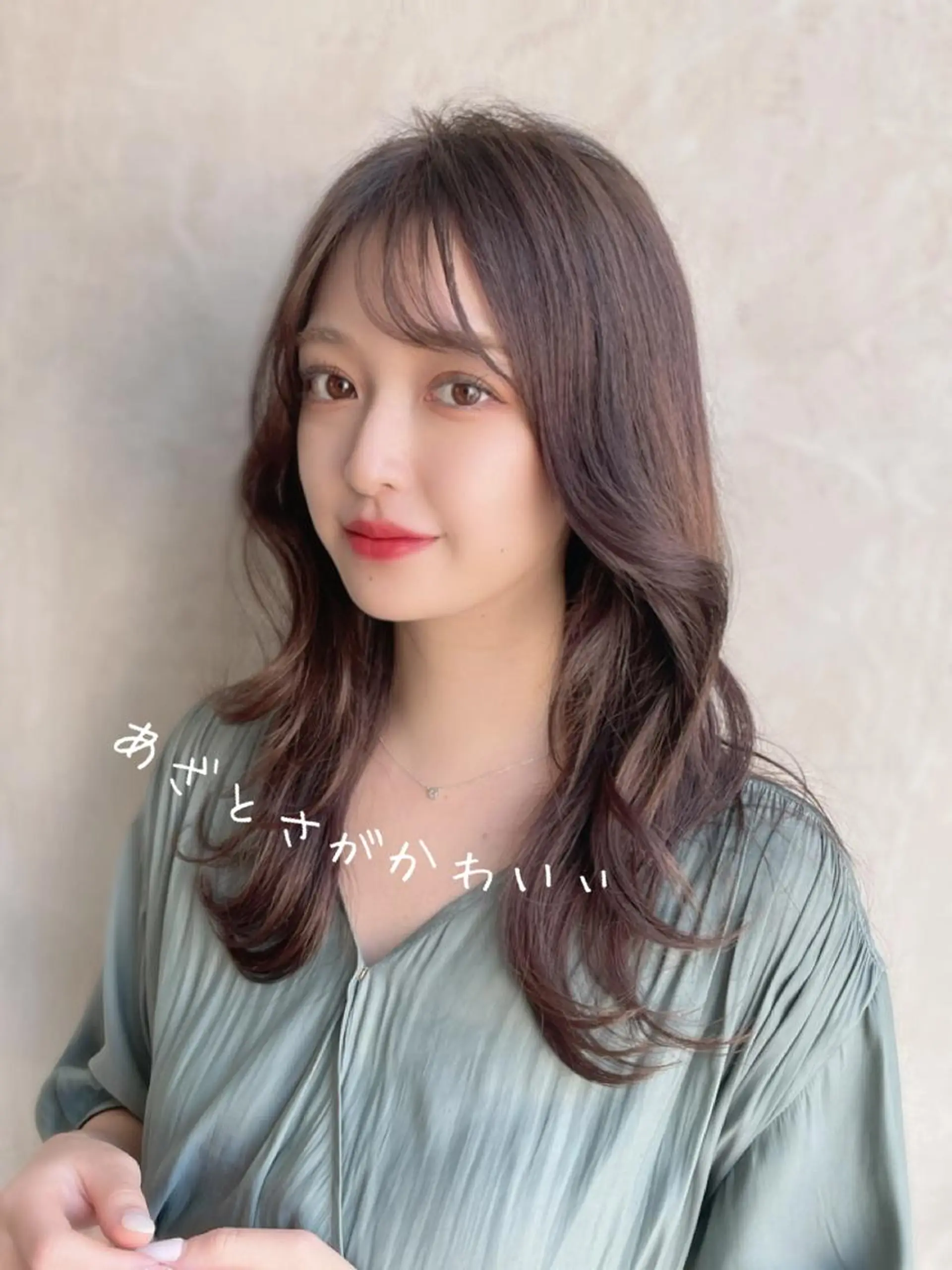 セミロング カラー パーマ ヘアアレンジ くびれヘア ワンホンヘア CHIHIRO🤍 色っぽ韓国ヘアのヘアスタイル