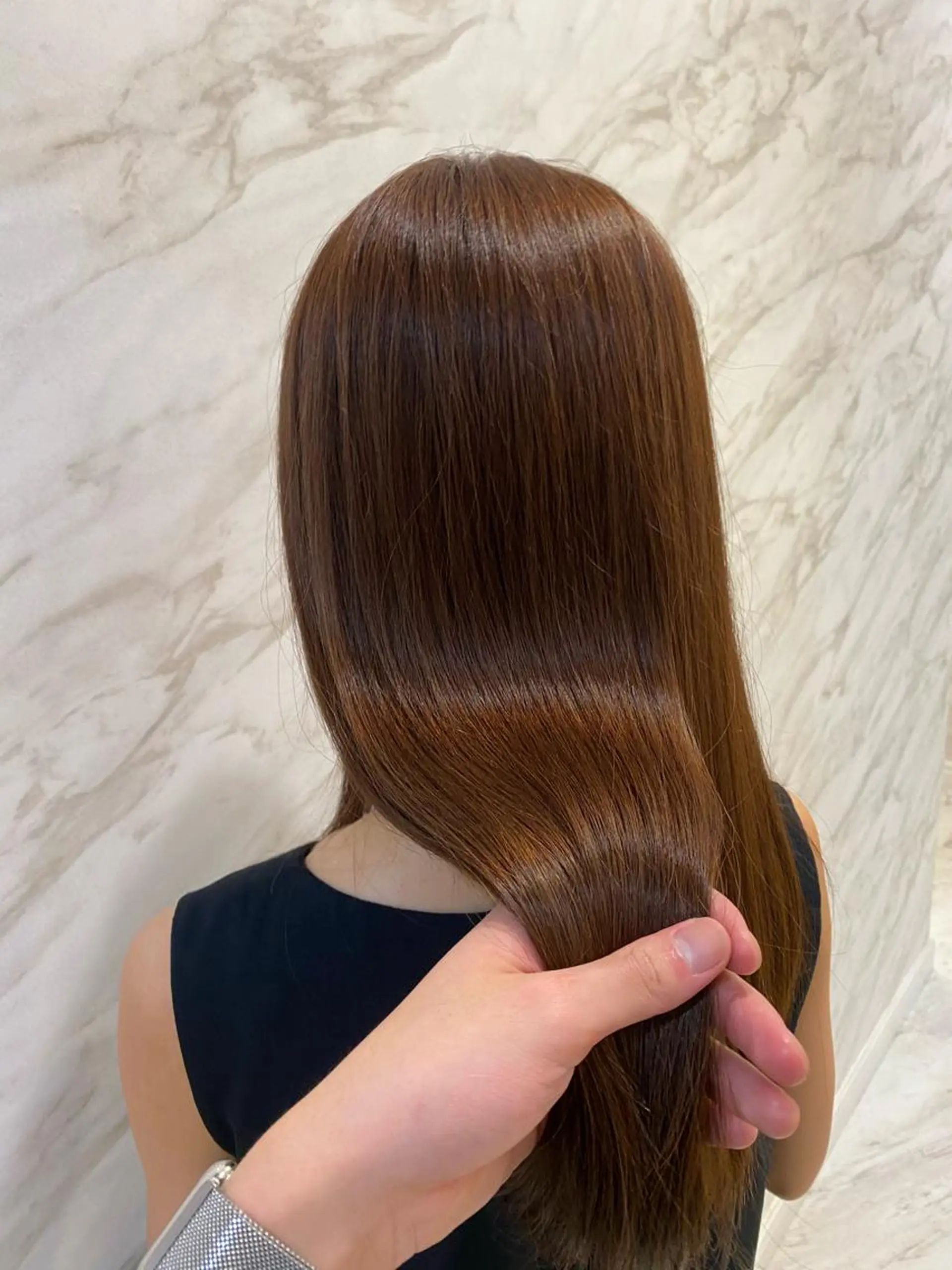 カラー ヘアカラー トリートメント R'eel所属・縮毛矯正／髪質改善 ／銀座　鶴田陸斗のヘアスタイル