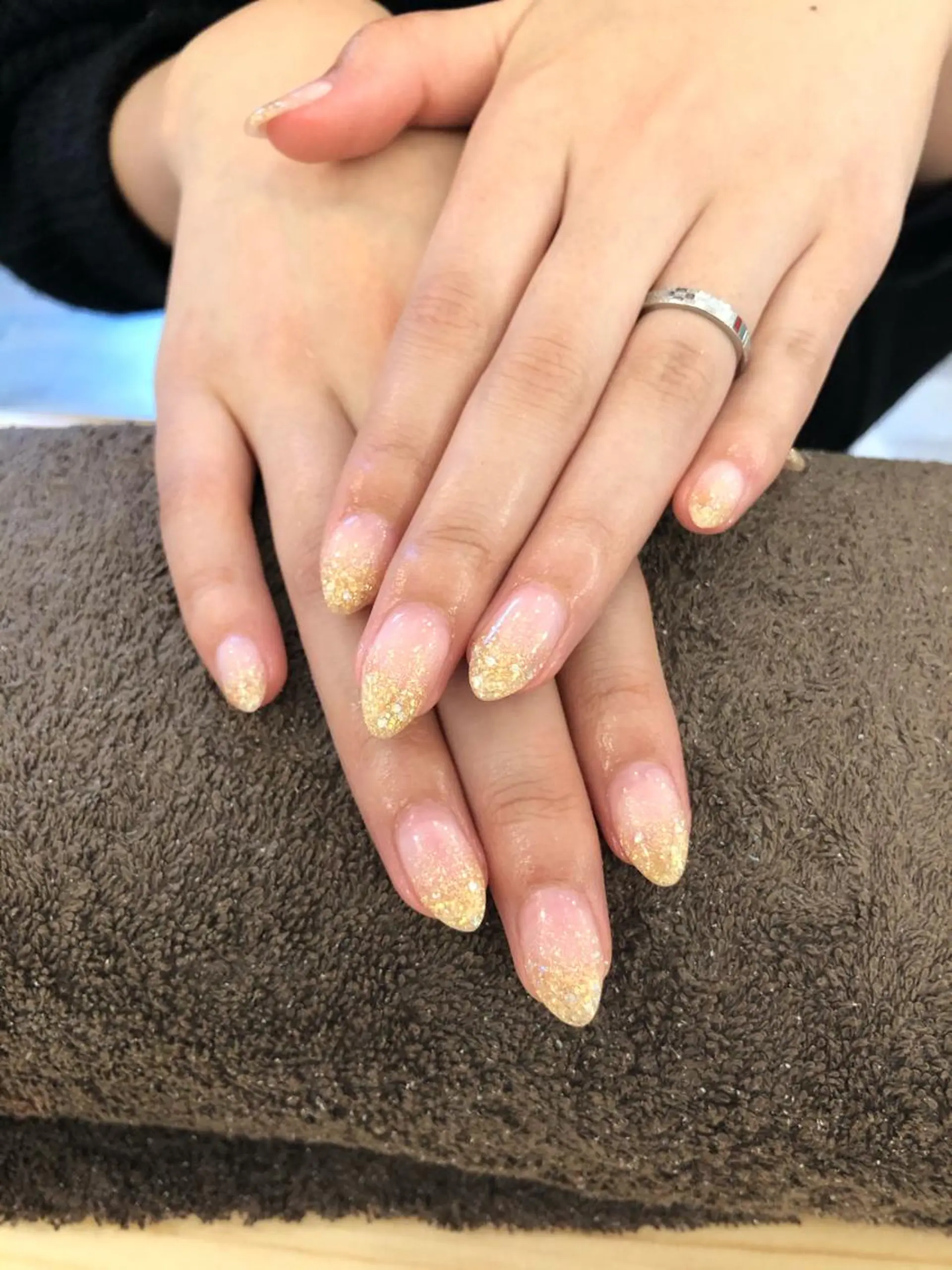ネイル グラデーション ラメ(グリッター) ラメグラデーション NAIL Alaia 𓇼SHIORIのネイルデザイン