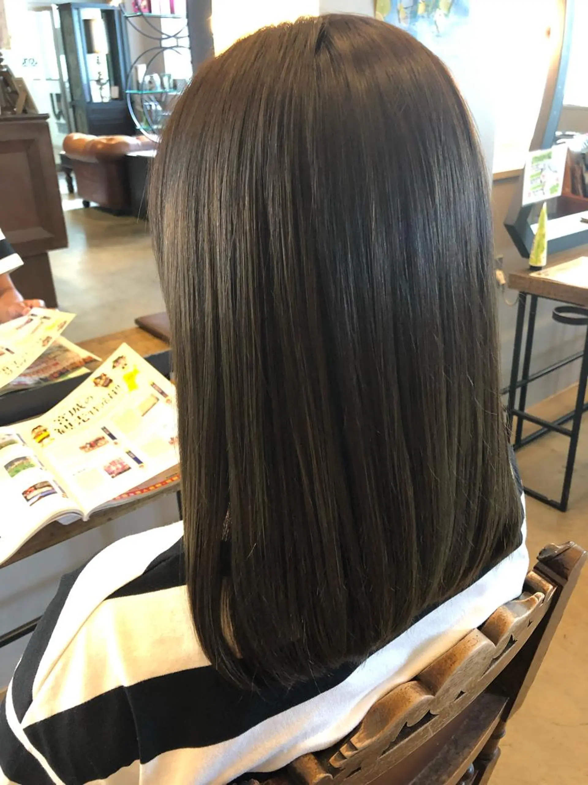 ロング カラー カット 相原 美咲のヘアスタイル