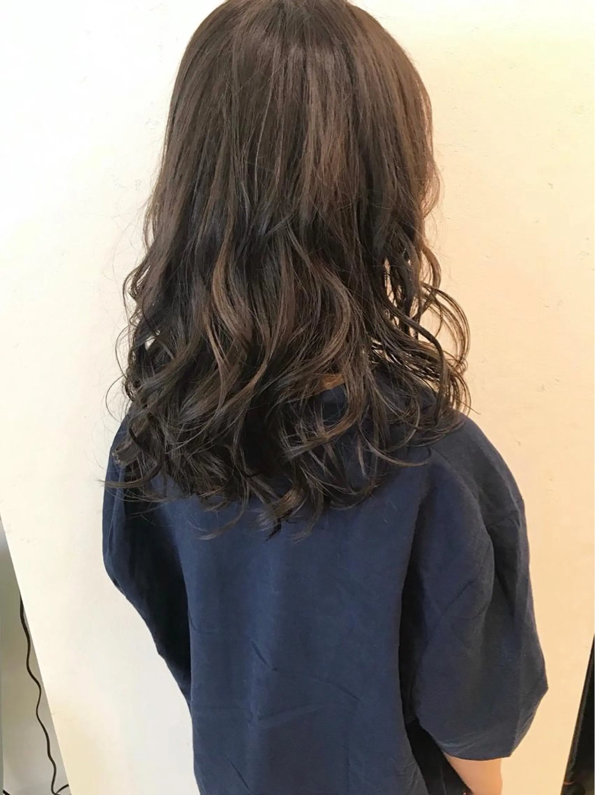 セミロング カラー パーマ 上田 正輝のヘアスタイル