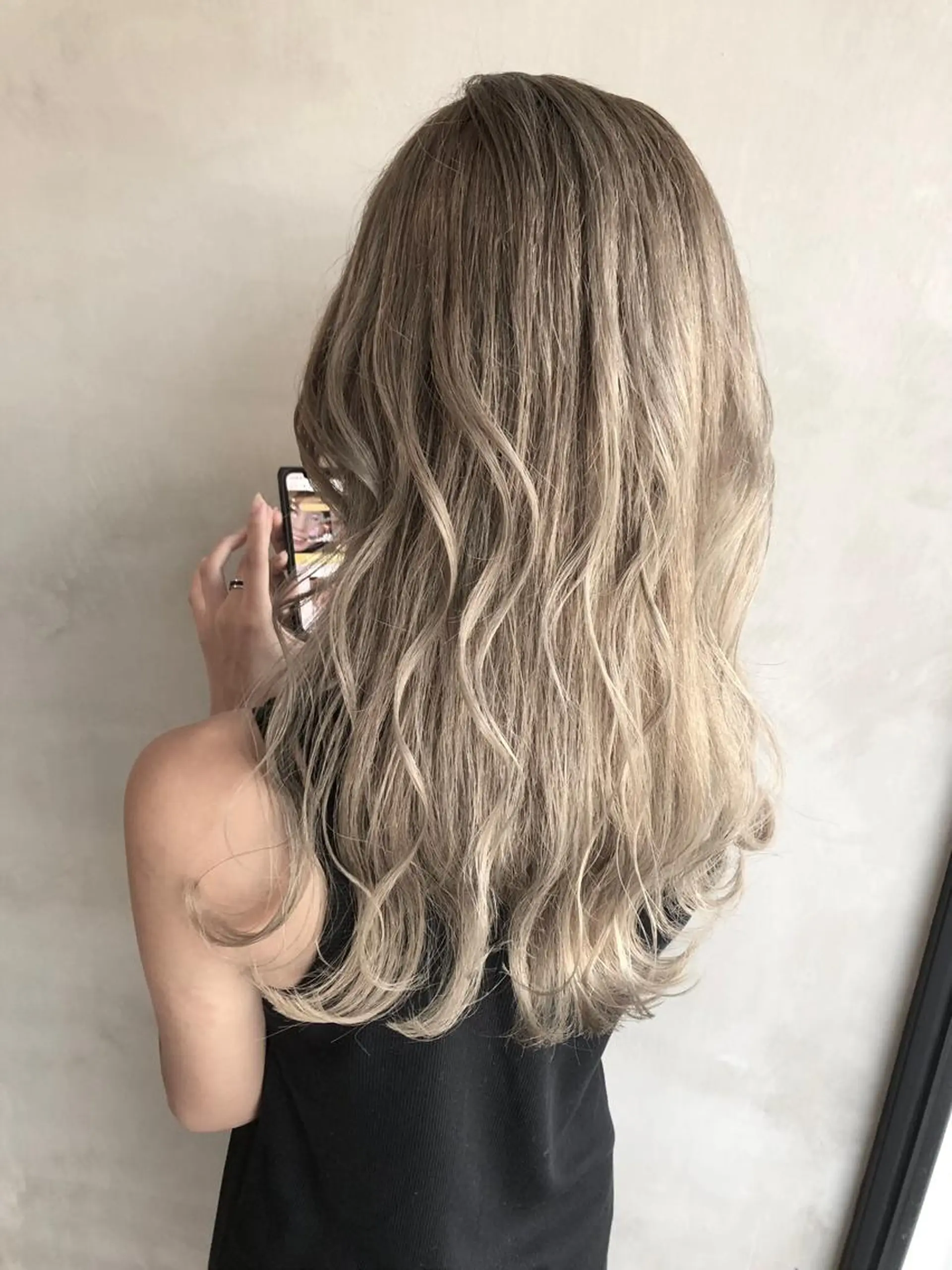 セミロング カラー LOOP hair eye lash所属・LOOP hairのヘアスタイル