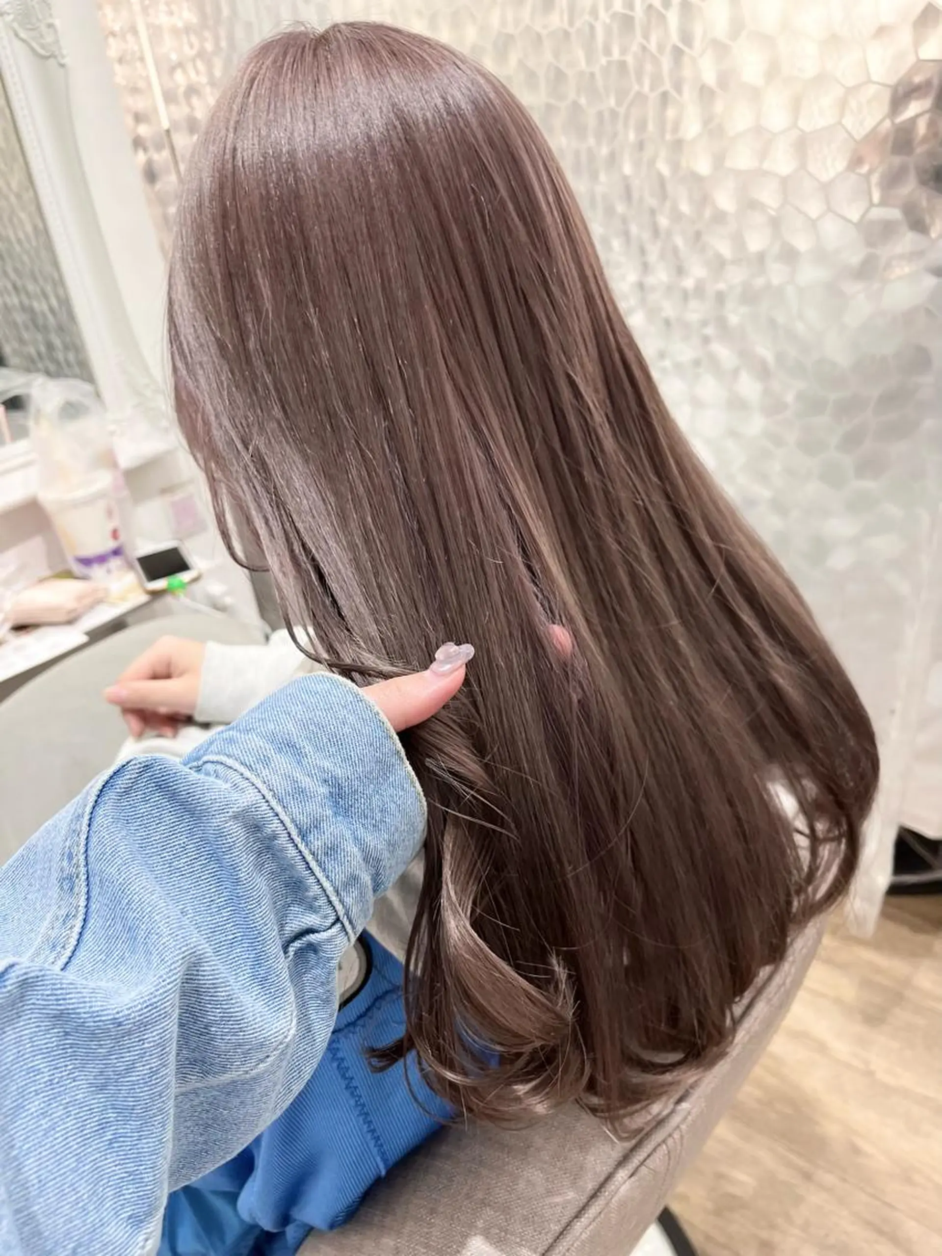 カラー KAYLEE ayanoのヘアスタイル
