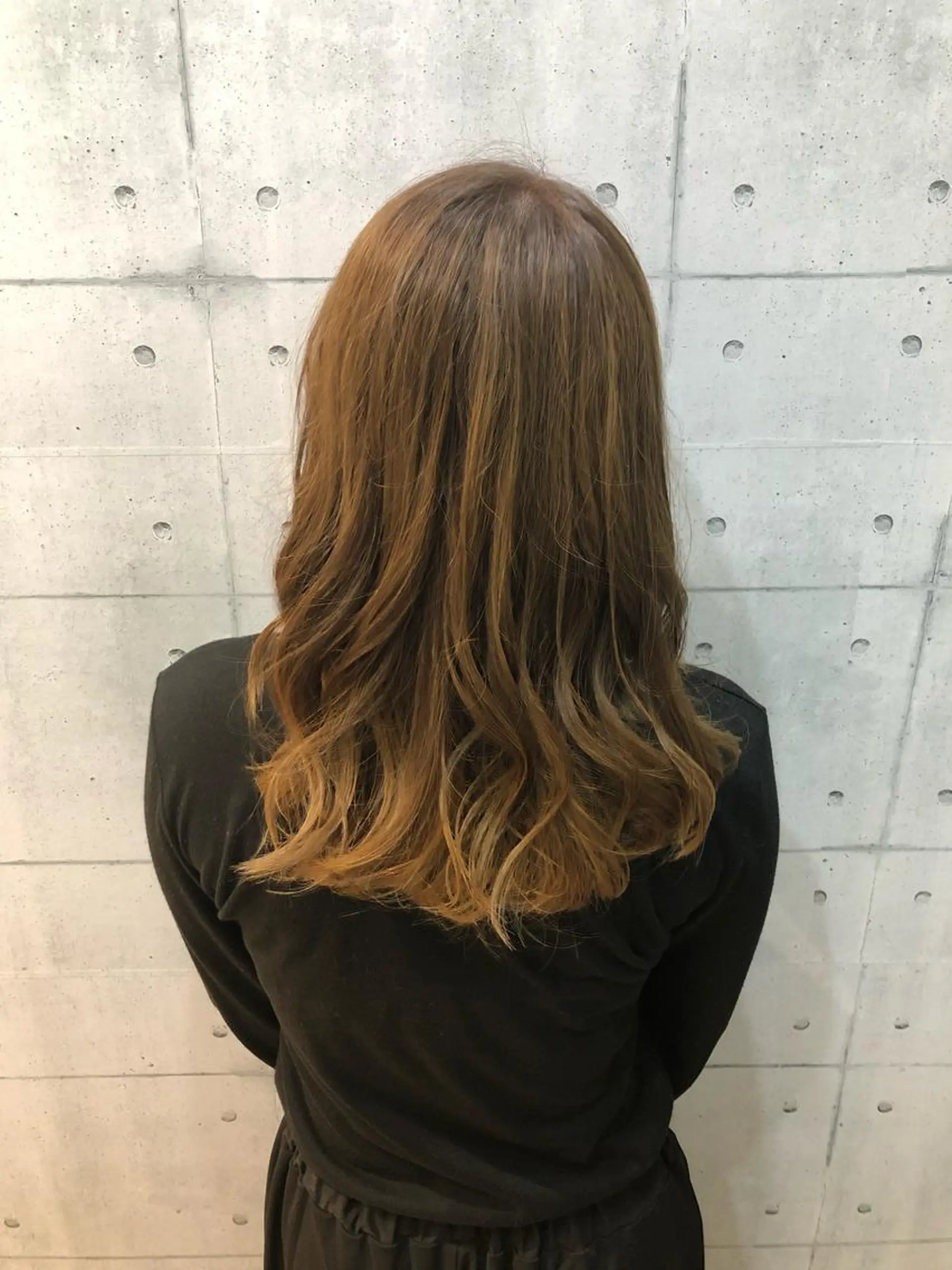 セミロング カラー 金沢 広美のヘアスタイル