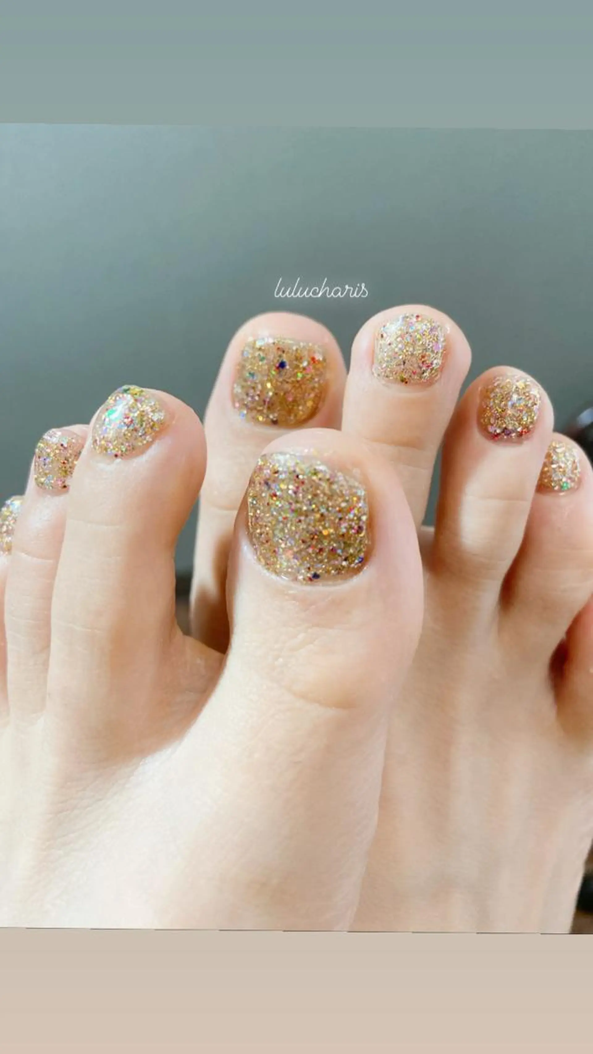 ネイル フットネイル ワンカラーネイル Lulu charisu所属・lulucharis nailのネイルデザイン