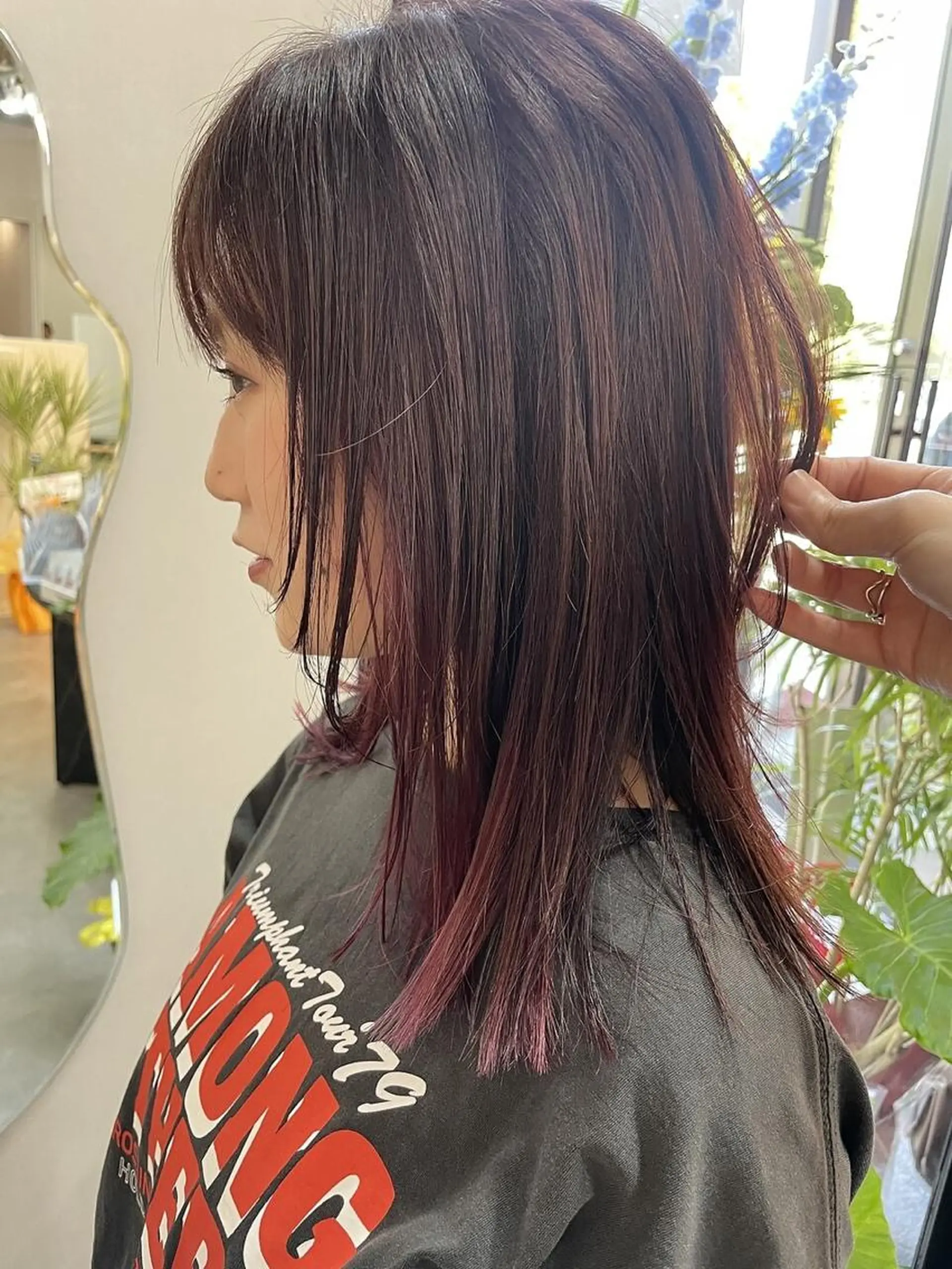 セミロング カット Chihiro .のヘアスタイル