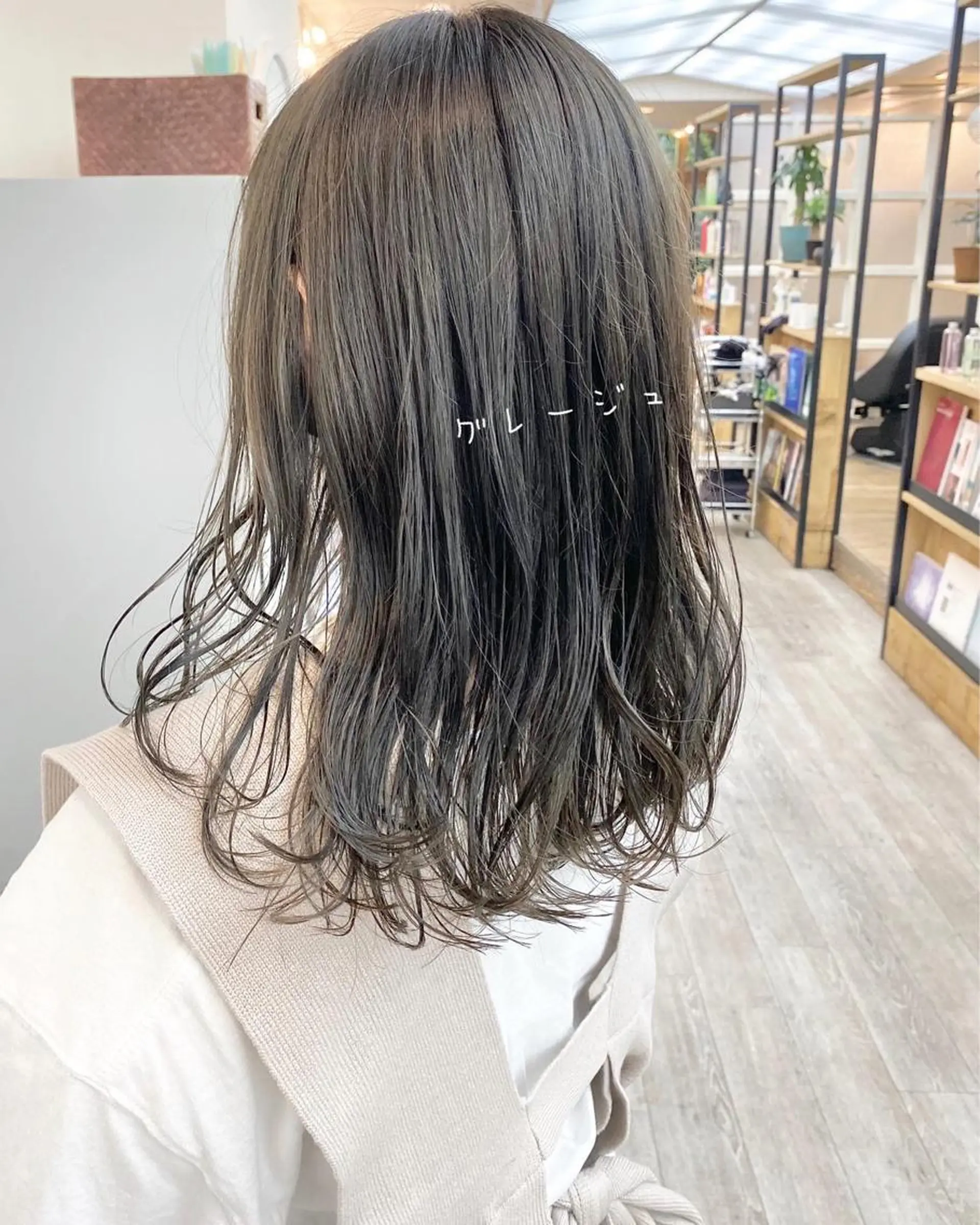 ミディアム カット ヘアカラー トリートメント B3 SHARE SALON【ビースリーシェアサロン】所属・☀️透明感color KURO☀️のヘアスタイル