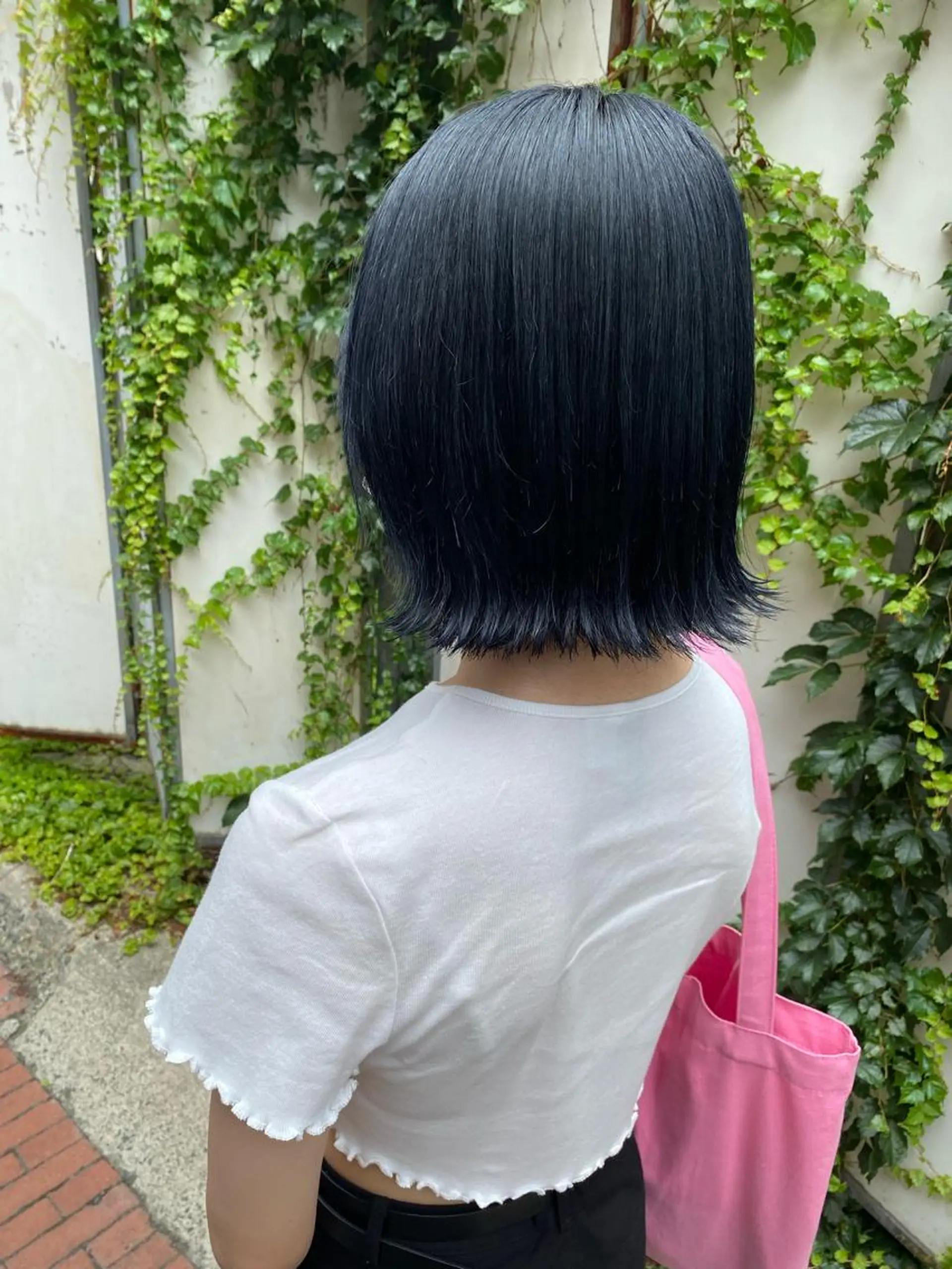 ショート カラー 黒髪 ブルーカラー ブルーブラック 透明感カラー Legami 熊本(レガーミ)所属・清村 和音のヘアスタイル