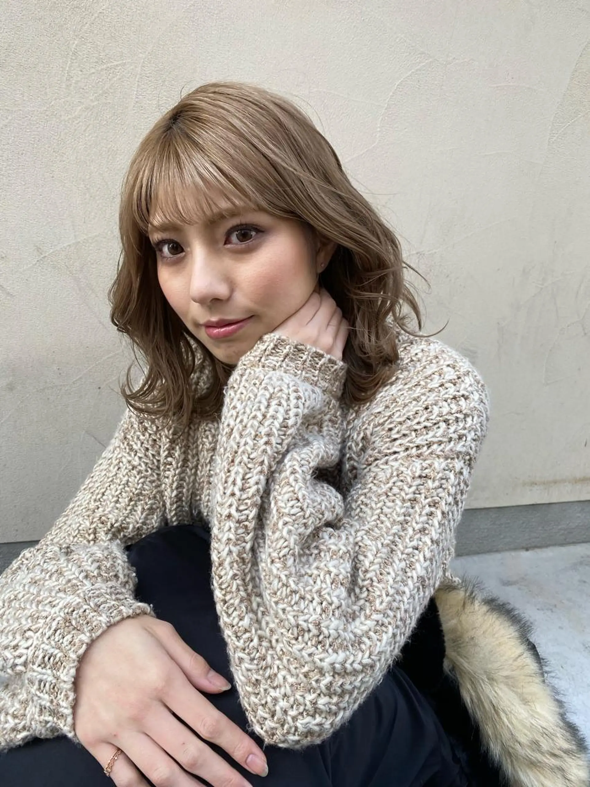 ミディアム カラー ベージュカラー ブリーチ 透明感カラー ミルキーベージュ ヘアカラー 山崎 雄太のヘアスタイル