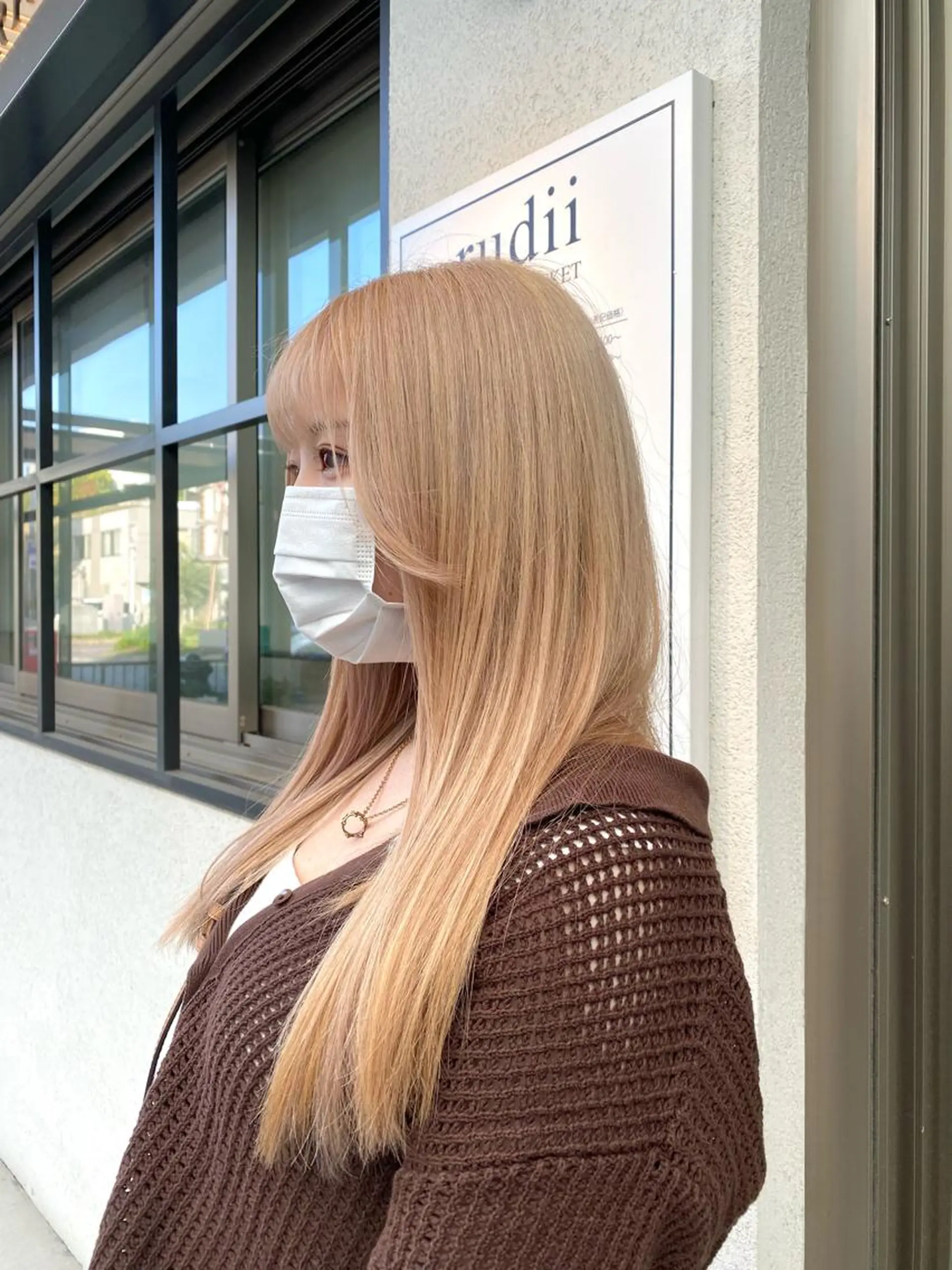 ロング カット ヘアカラー 梅本 彩香のヘアスタイル