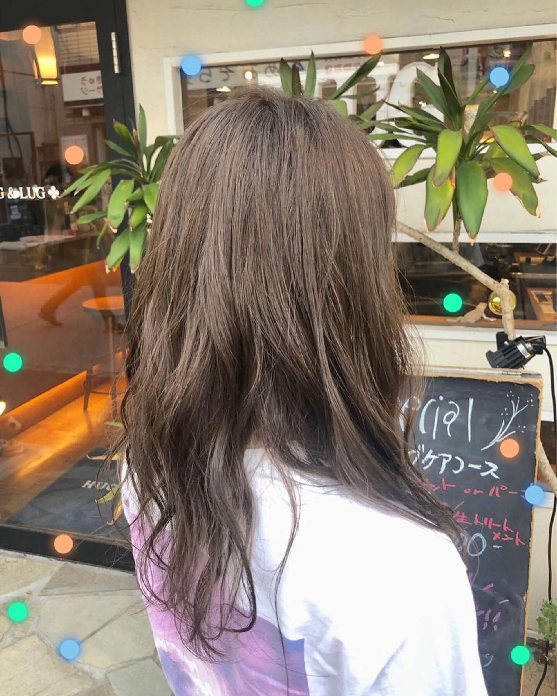 ロング カラー アッシュ グレージュ イルミナカラー 高橋胡桃🪽 ディレクターのヘアスタイル