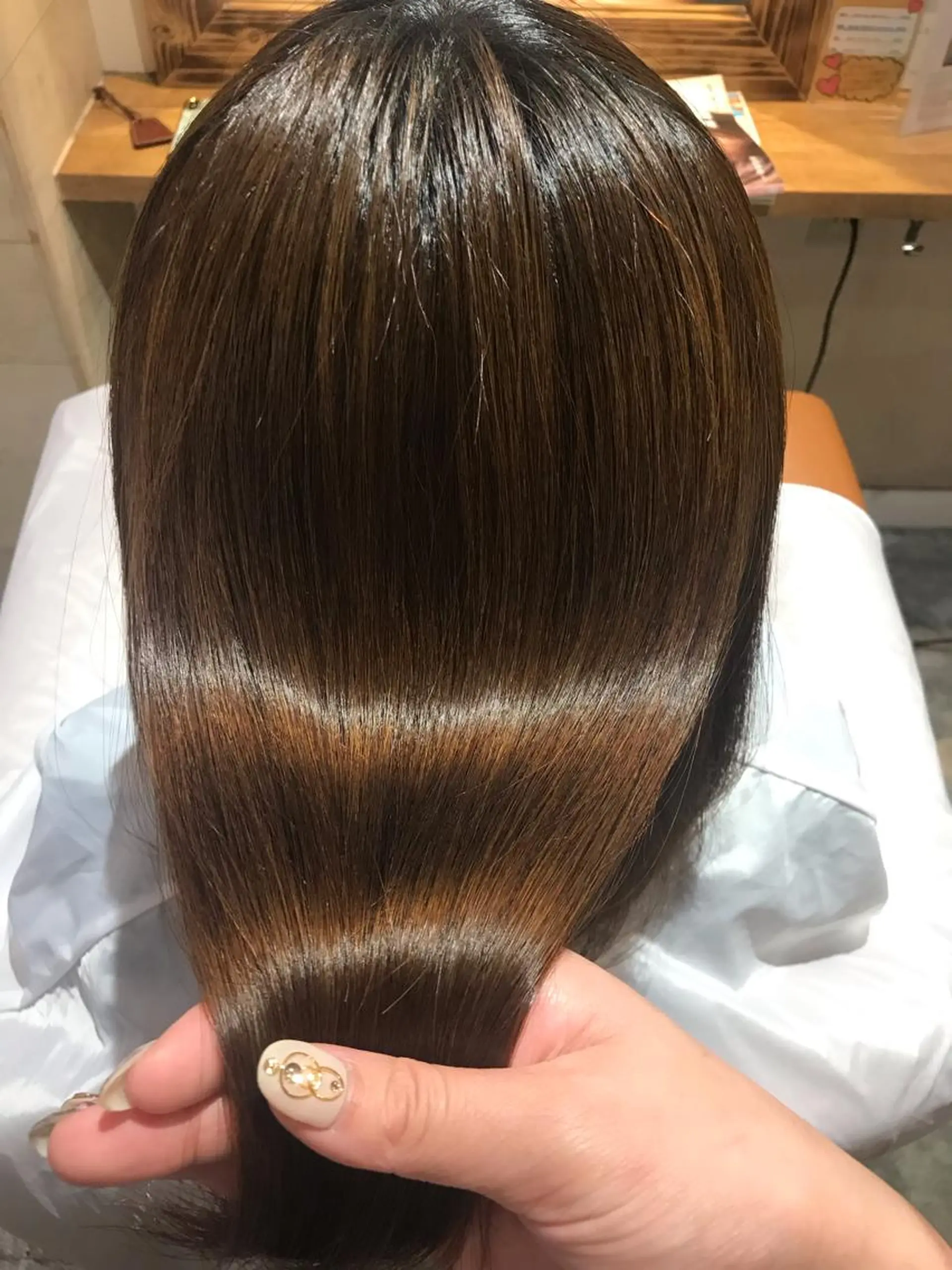 ショート カラー 髪質改善×矯正🫧 韓国ヘアasamiのヘアスタイル