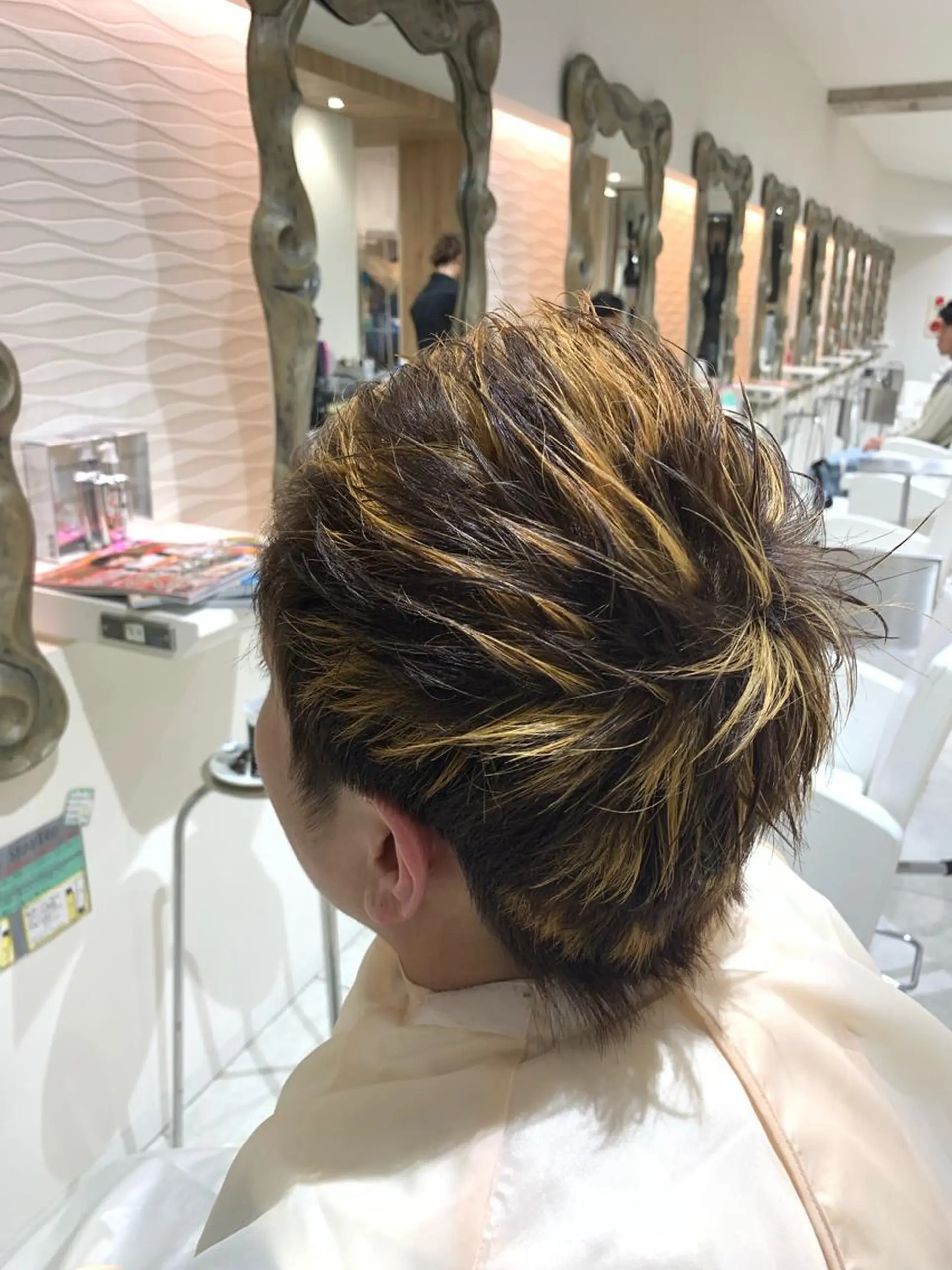 カラー メンズ カット ヘアカラー 松吉 純平のヘアスタイル