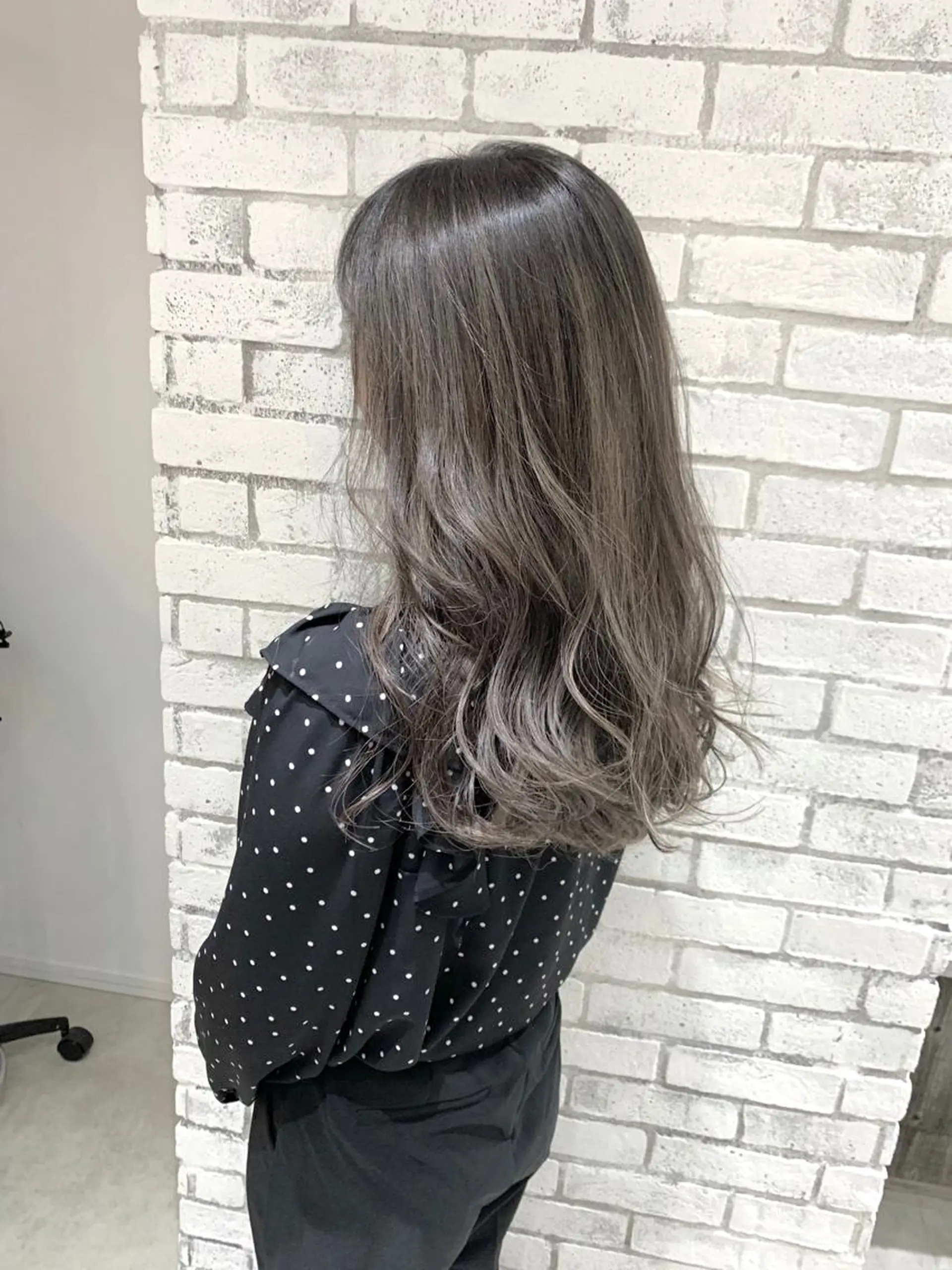 セミロング カラー パーマ ヘアアレンジ アディクシーカラー グレージュ ハイライトカラー ハイライト ヘアカラー filo byFeria渋谷所属・縮毛矯正/美髪 髪質改善/石田幸輔のヘアスタイル