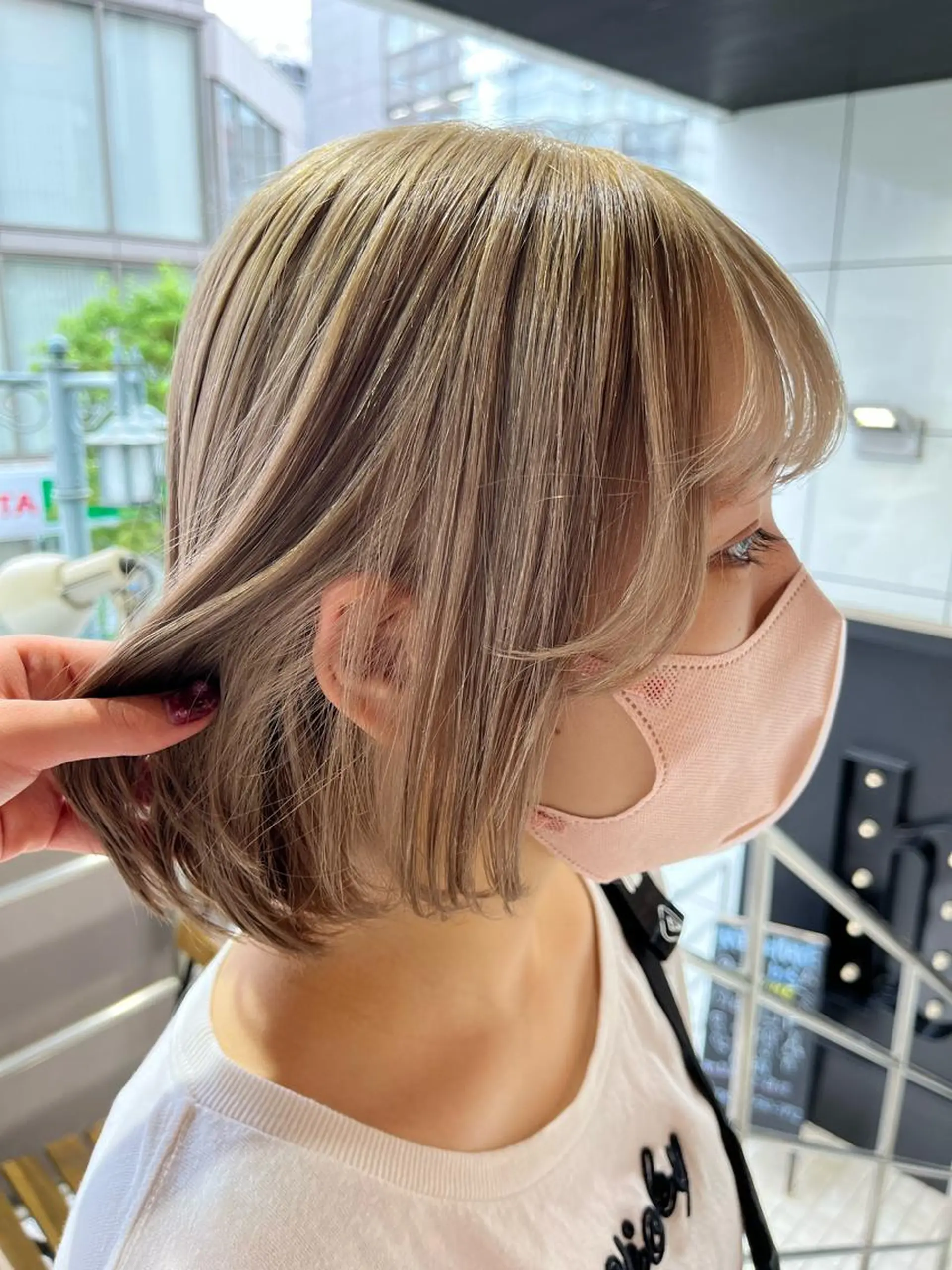 カラー ベージュカラー ブリーチ ブロンド ケアブリーチ ダブルカラー ヘアカラー トリートメント 透明感カラー こだわりカットあさみのヘアスタイル