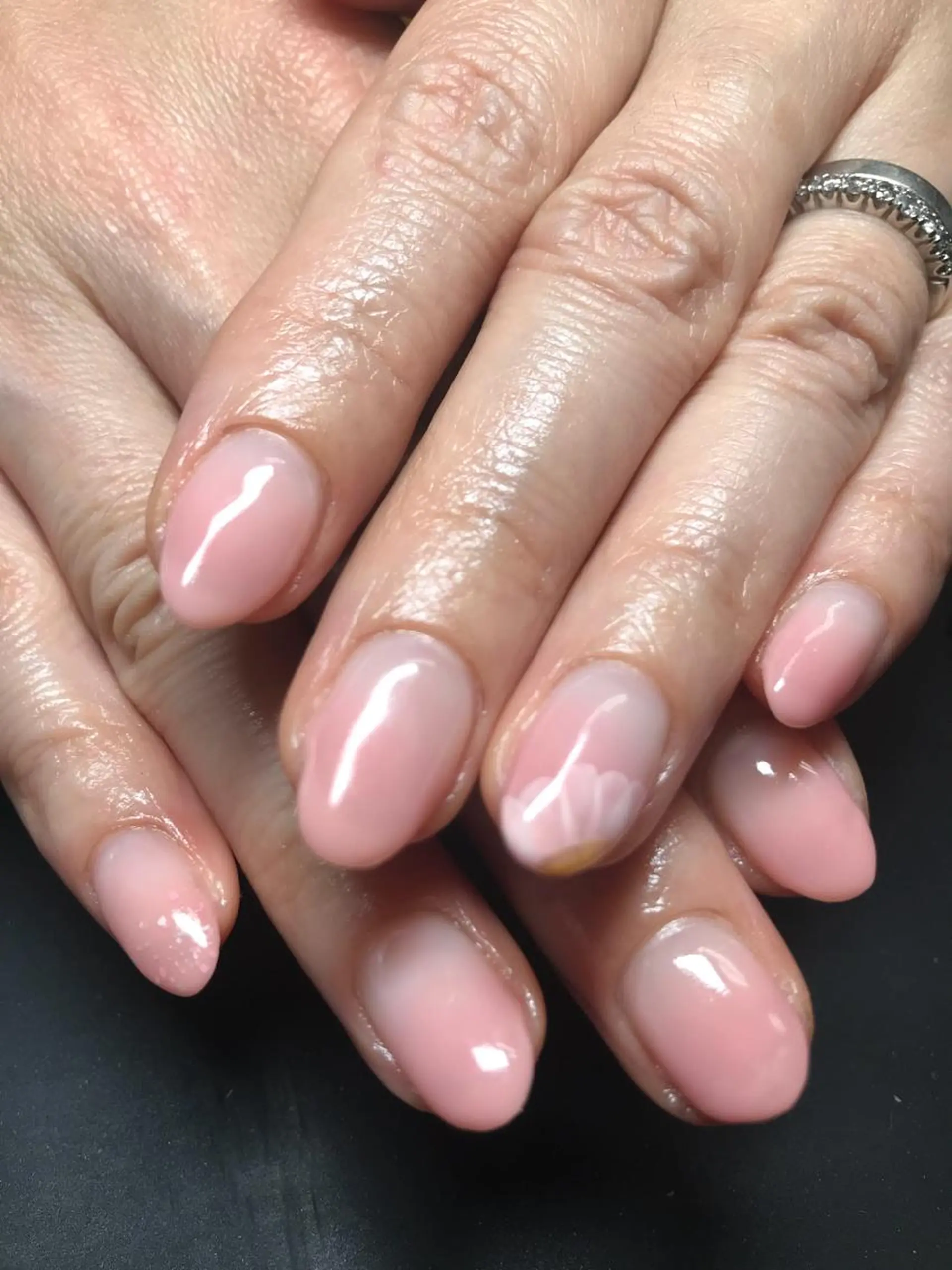 ネイル ハンドネイル みんなの店所属・仲谷 つかさのエステ・リラクイメージ