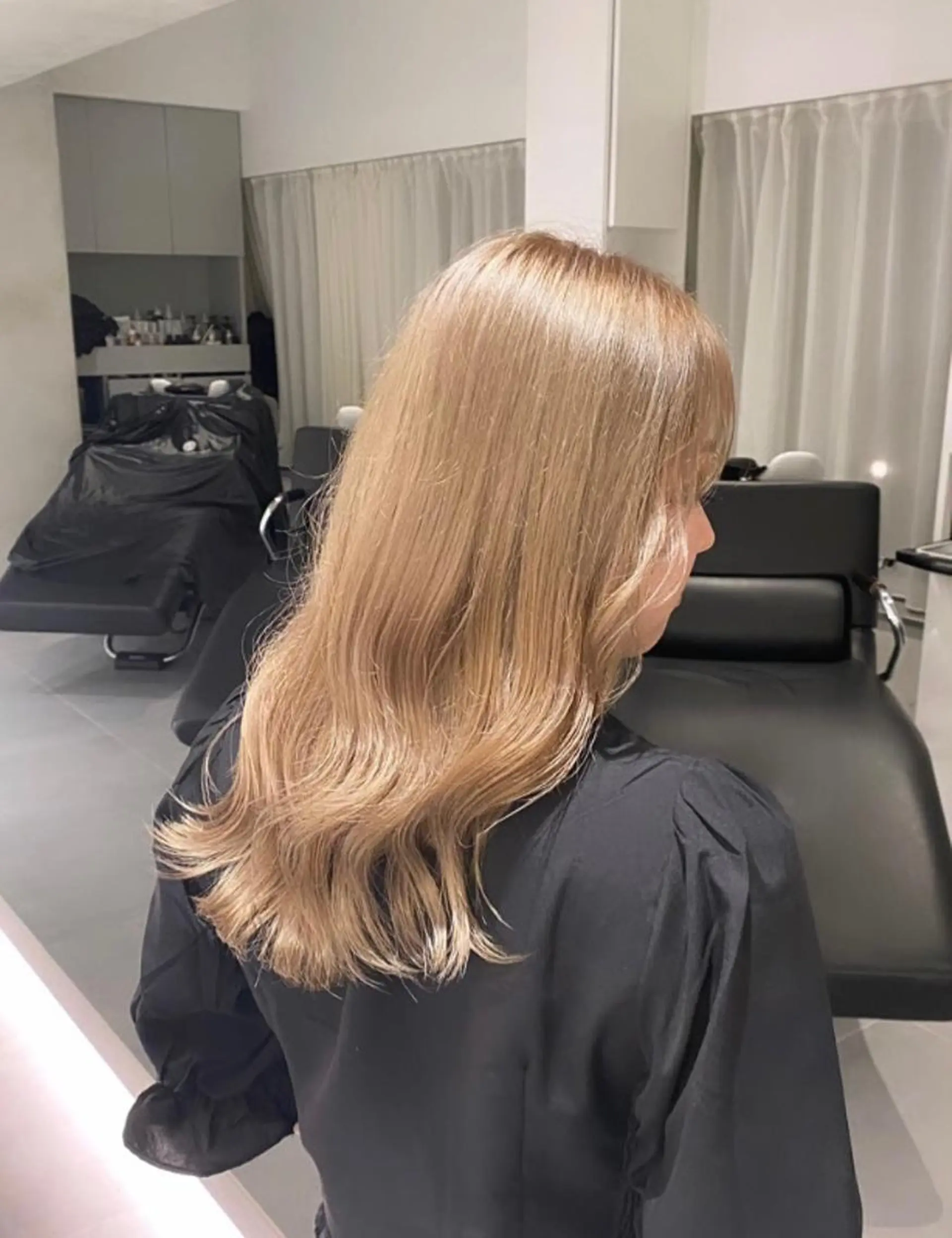 ロング カラー ヘアカラー トリートメント ヘッドスパ ヘアセット 小顔ショート✨️ RIEのヘアスタイル