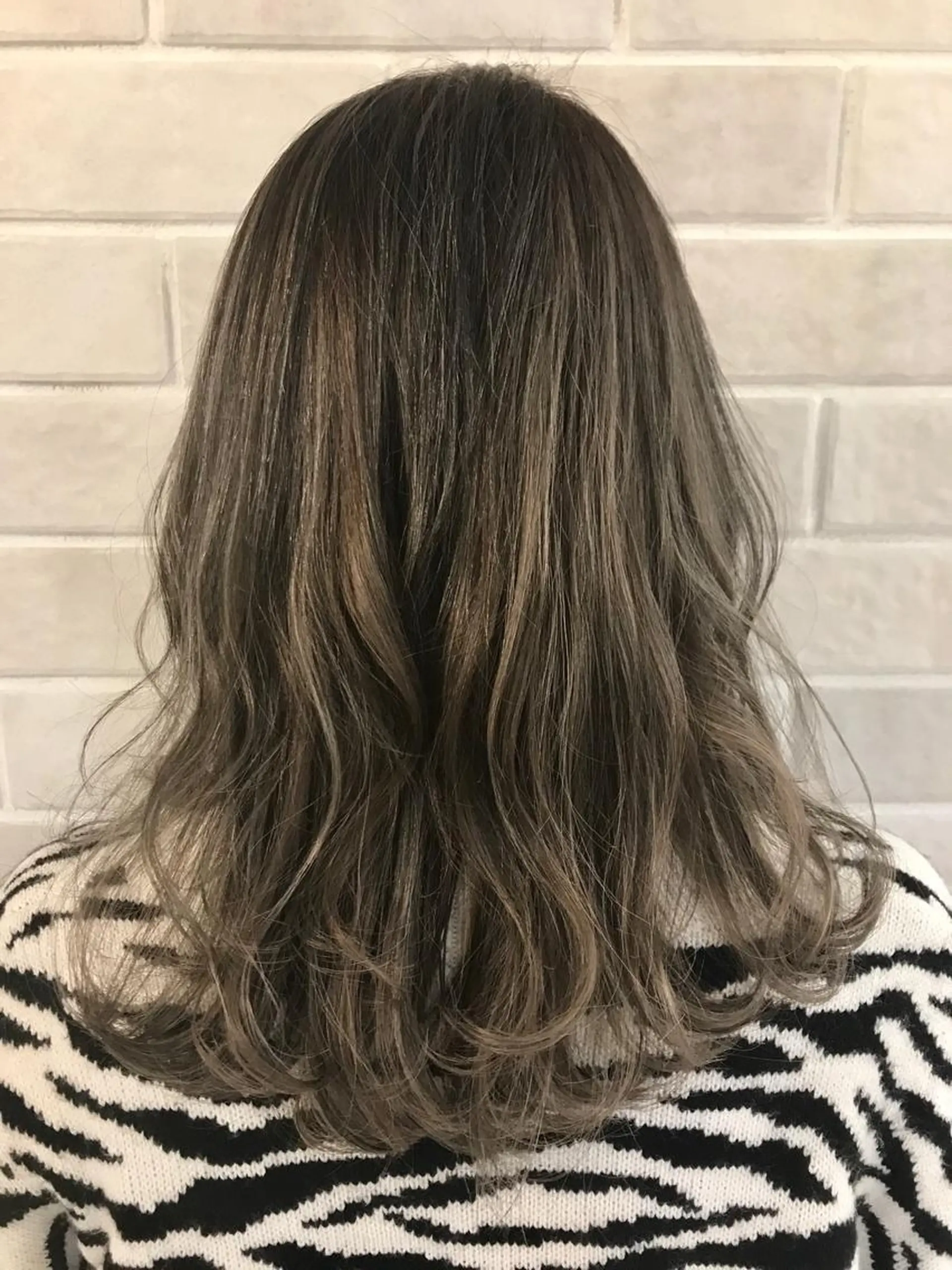 ミディアム カラー パーマ 艶髪カラー&ウルフ フルカワ ヒロズミのヘアスタイル