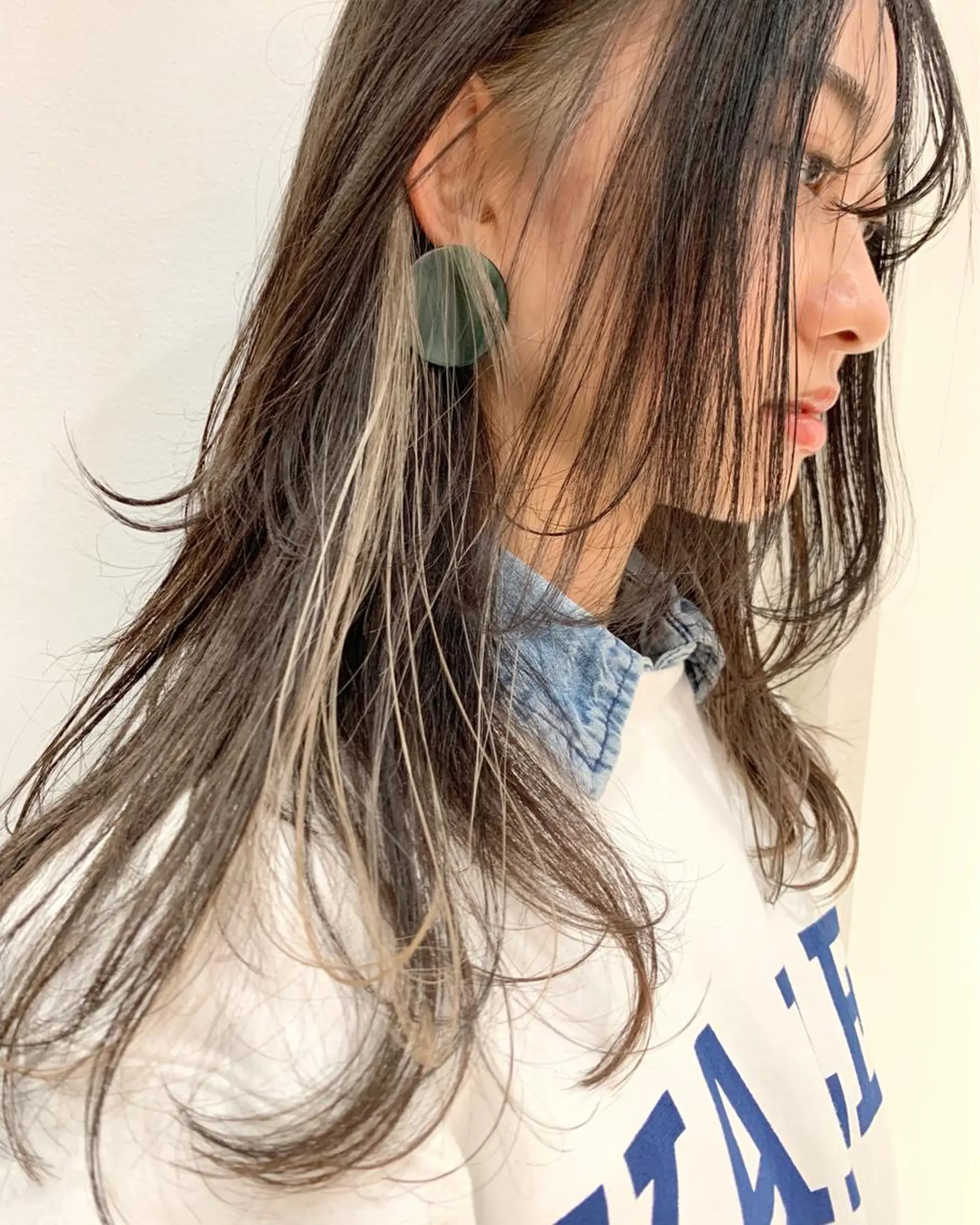 セミロング カラー yurika☁️ 似合わせ｜レイヤーのヘアスタイル