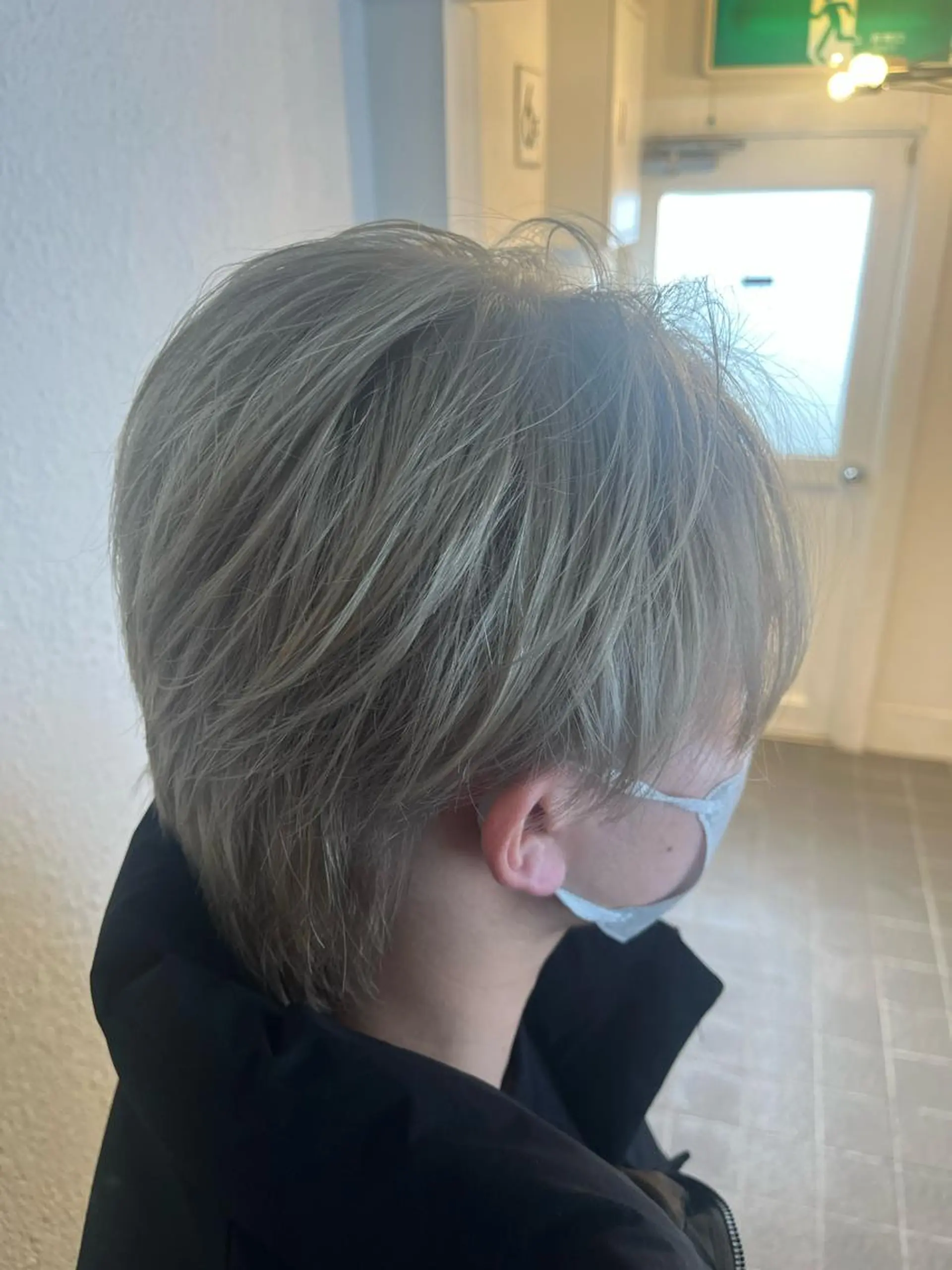 ショート カラー メンズ メンズハイトーン アッシュ ハイトーンカラー シルバー カット ヘアカラー トリートメント 🍐縮毛矯正/骨格 カット/脇　真也🍐のヘアスタイル