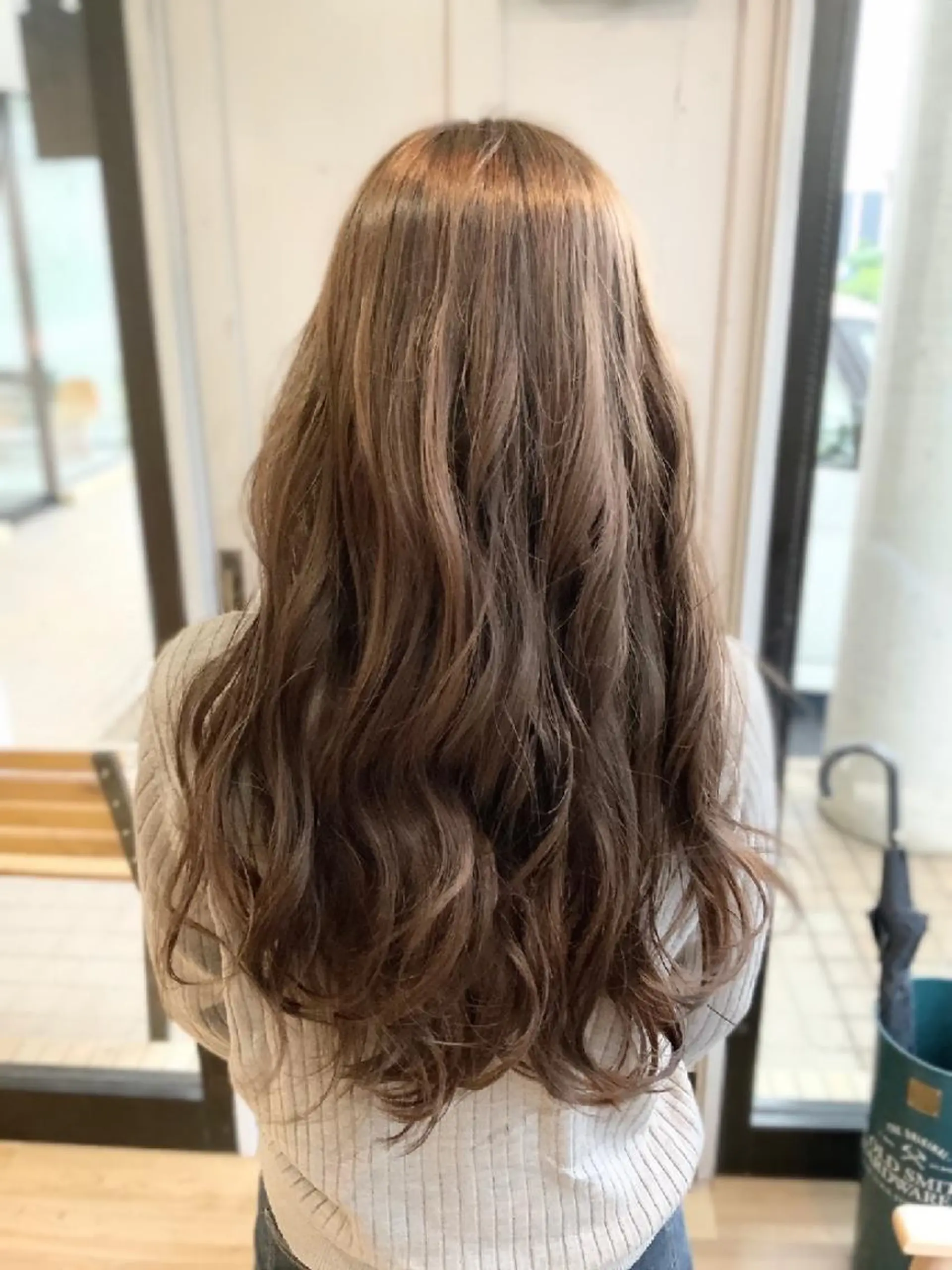 カラー グレージュ 堀 望美のヘアスタイル