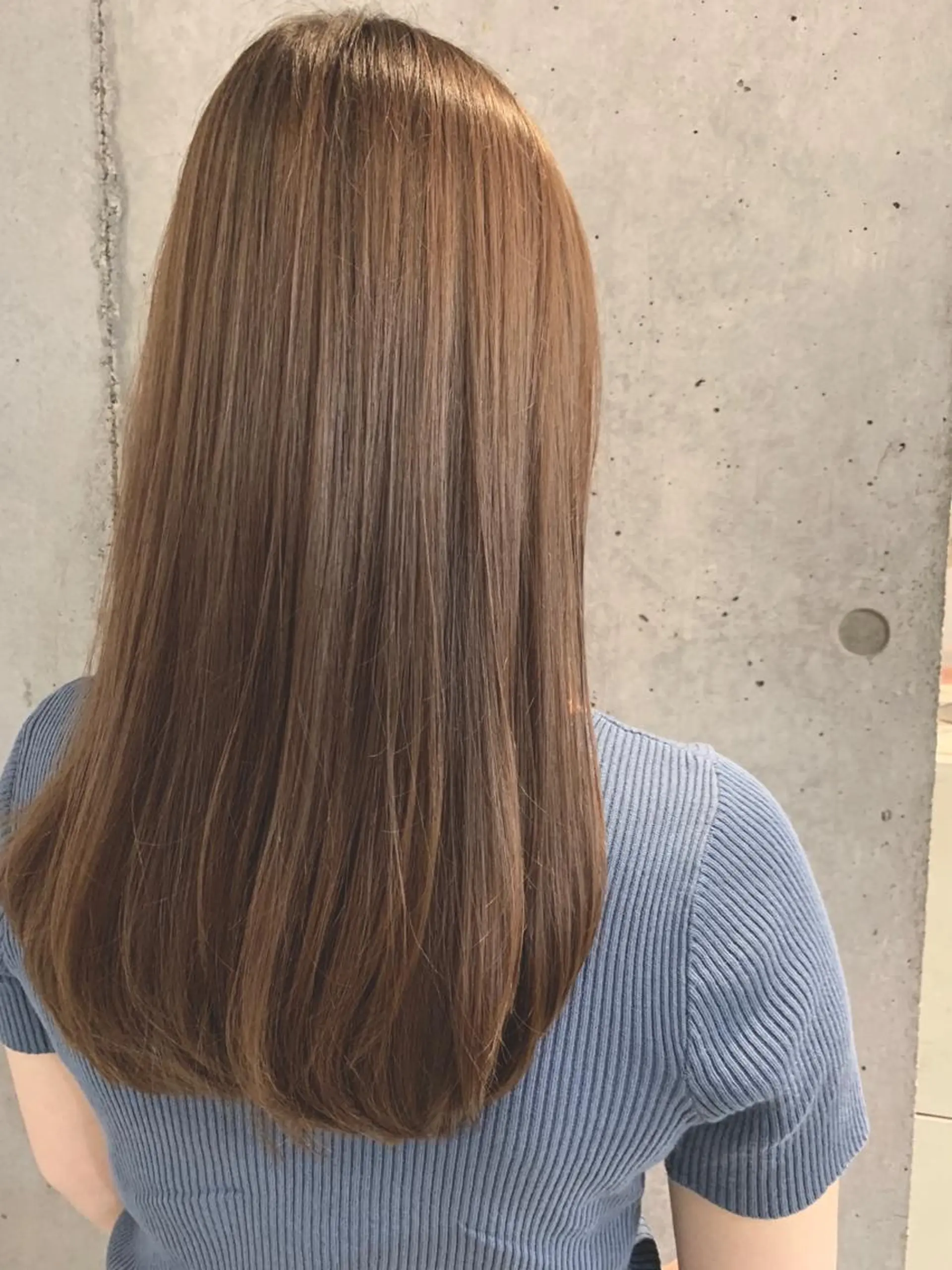 ミディアム カラー conne&riri所属・MA YUのヘアスタイル